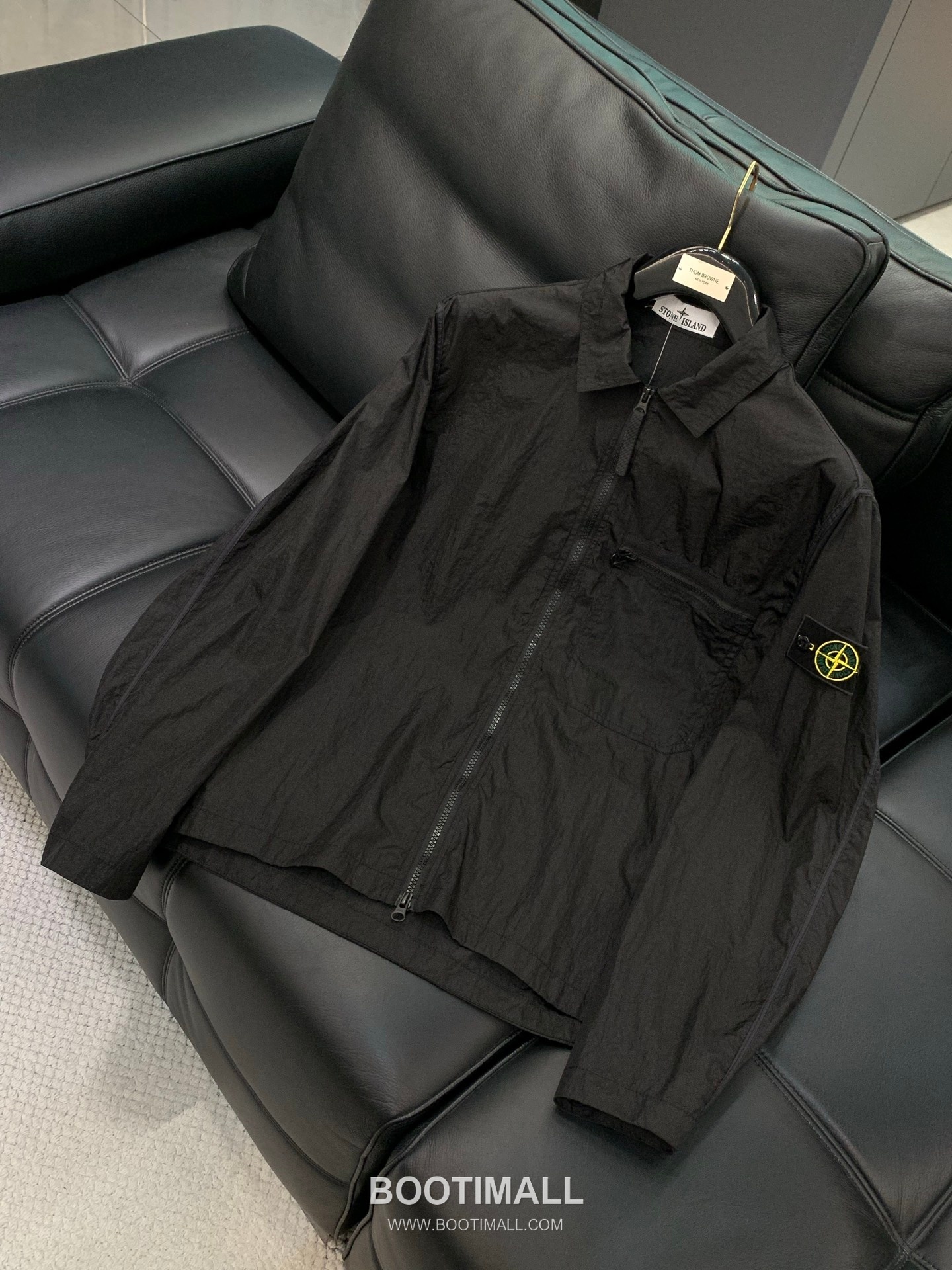 Stone Island SS26 Cotton Collared Zip Jacket with Embroidered Logo 스톤아일랜드 SS26 코튼 카라 집 재킷 자수 로고 3