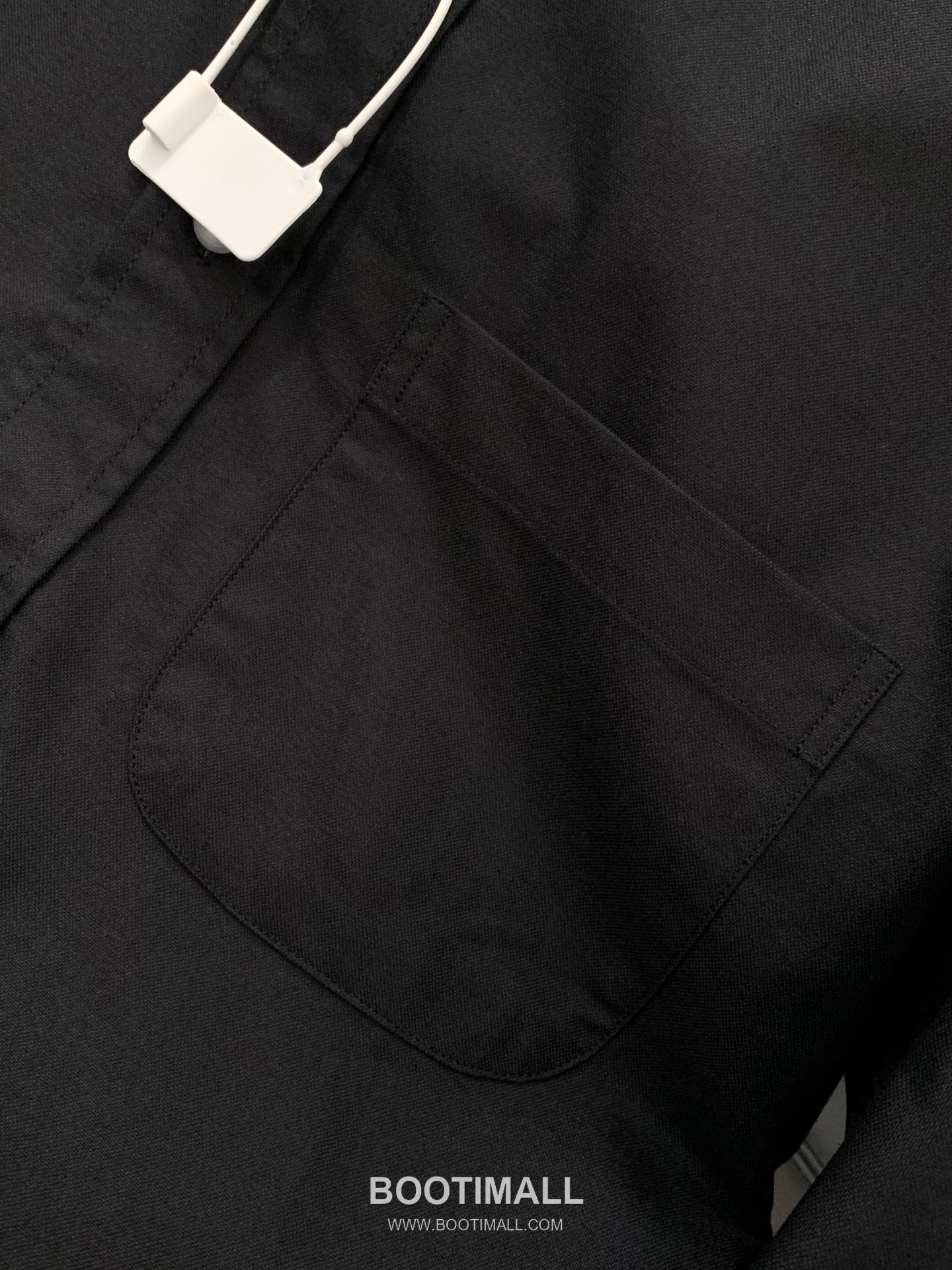 Thom Browne SS26 Cotton Long Sleeve Shirt with Logo Print 톰브라운 SS26 코튼 롱슬리브 셔츠 로고 프린트 6