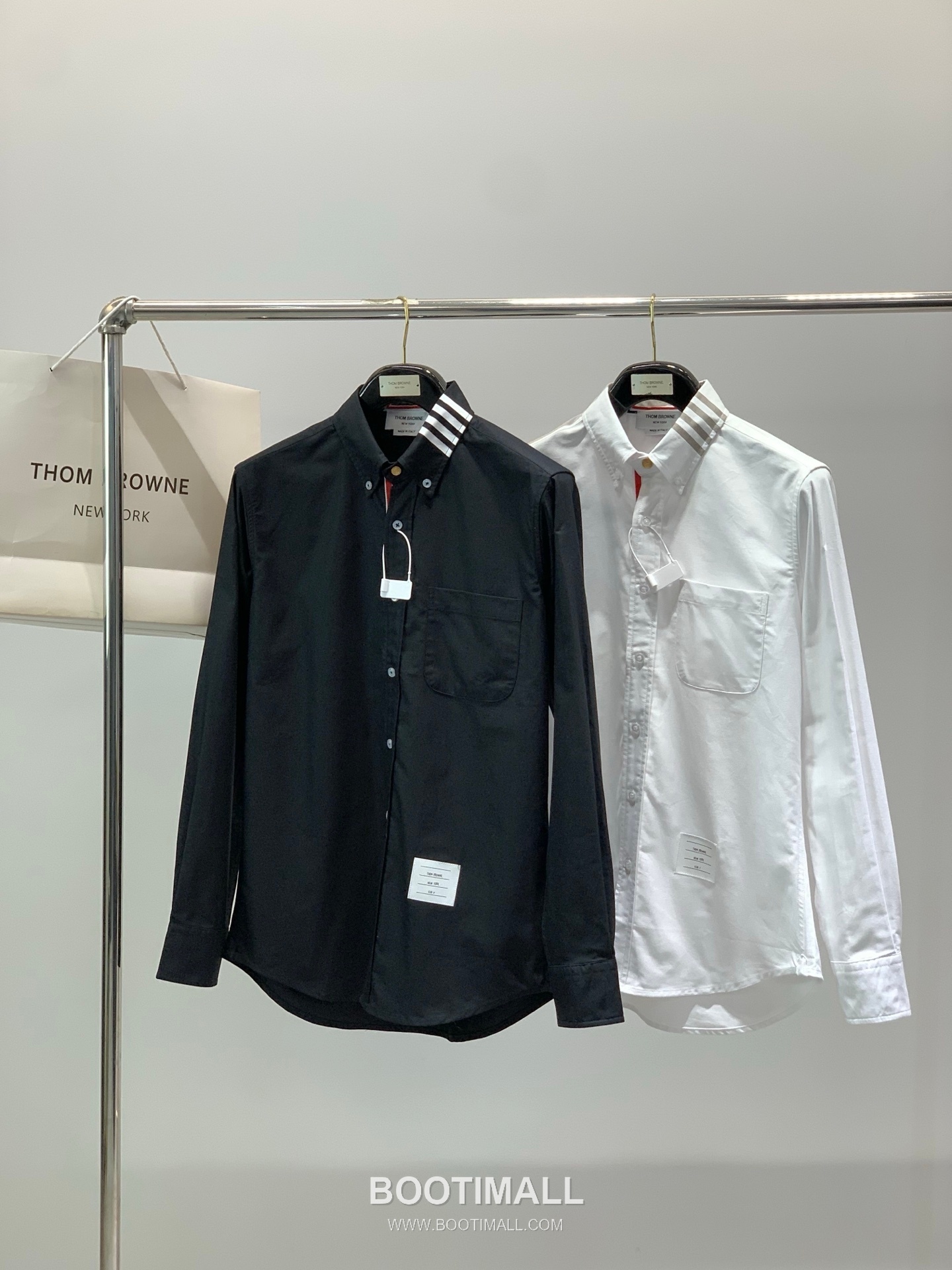 Thom Browne SS26 Cotton Long Sleeve Shirt with Logo Print 톰브라운 SS26 코튼 롱슬리브 셔츠 로고 프린트 9
