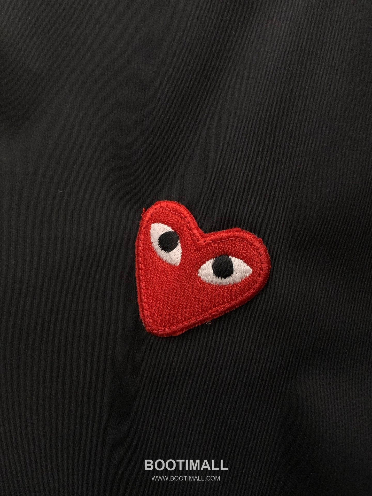 Comme des Garçons PLAY SS26 Cotton Long Sleeve Shirt with Heart Logo Embroidery 꼼데가르송플레이 SS26 코튼 롱슬리브 셔츠 하트 로고 자수 6