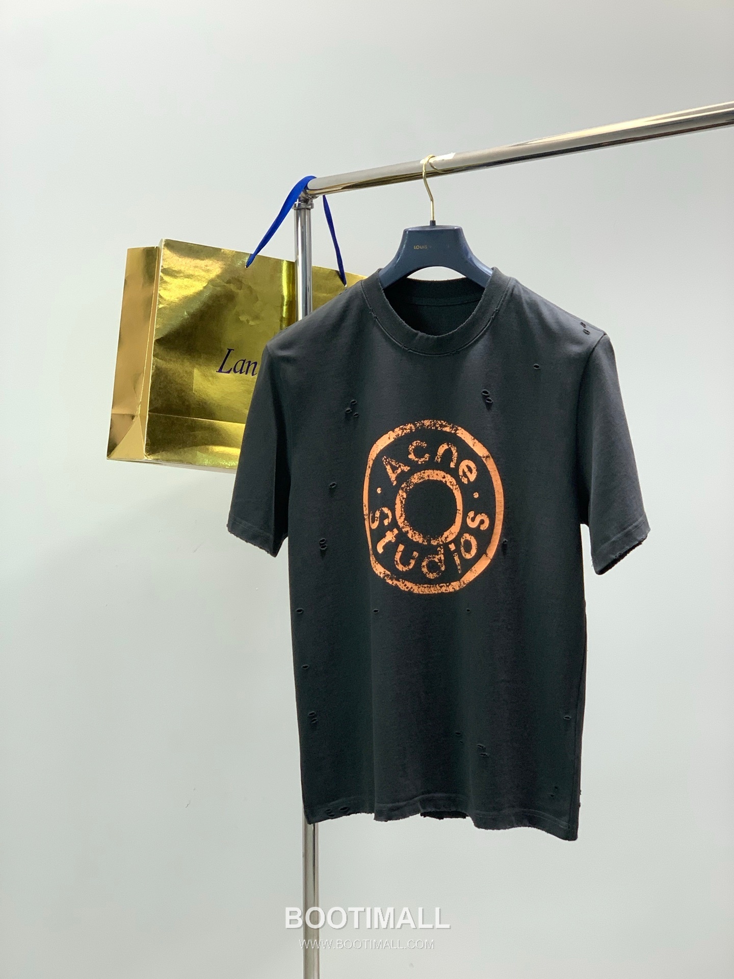 Acne Studios SS26 Cotton Crewneck T-Shirt with Logo Print 아크네스튜디오 SS26 코튼 크루넥 티셔츠 로고 프린트 1