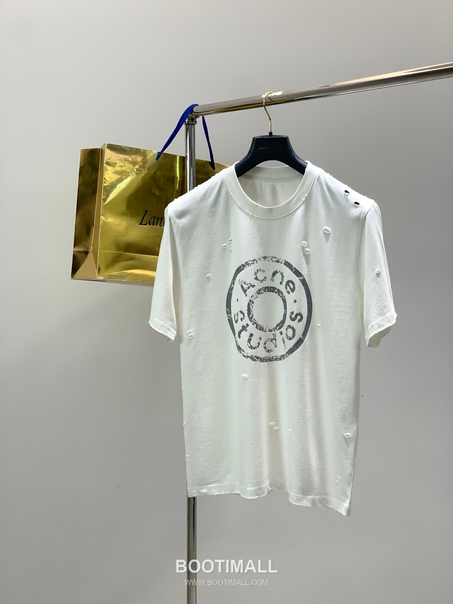 Acne Studios SS26 Cotton Crewneck T-Shirt with Logo Print 아크네스튜디오 SS26 코튼 크루넥 티셔츠 로고 프린트 1