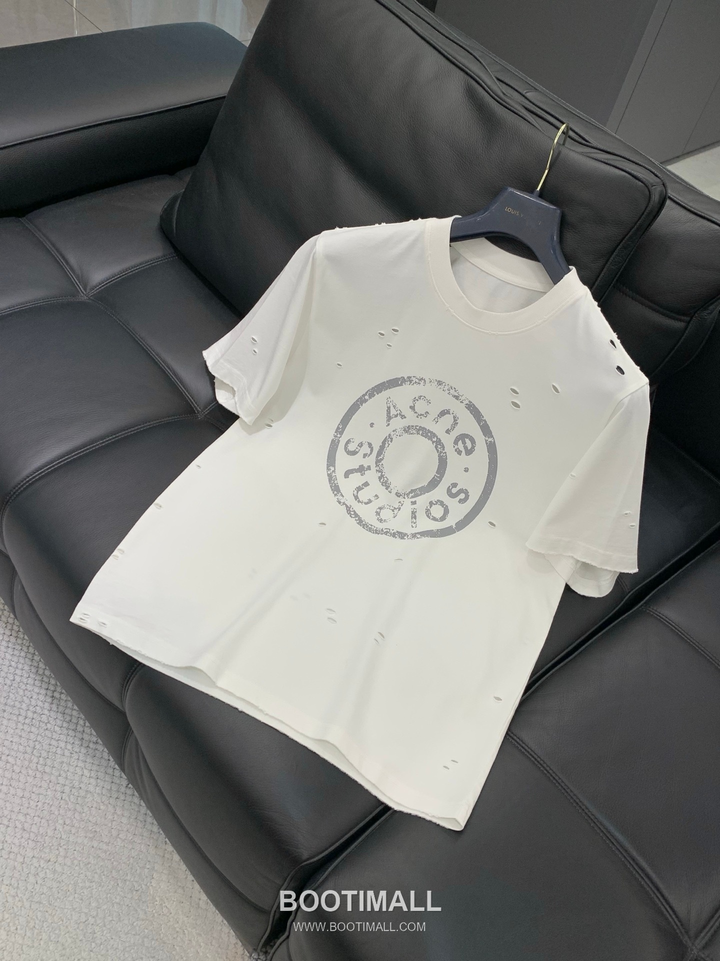 Acne Studios SS26 Cotton Crewneck T-Shirt with Logo Print 아크네스튜디오 SS26 코튼 크루넥 티셔츠 로고 프린트 3