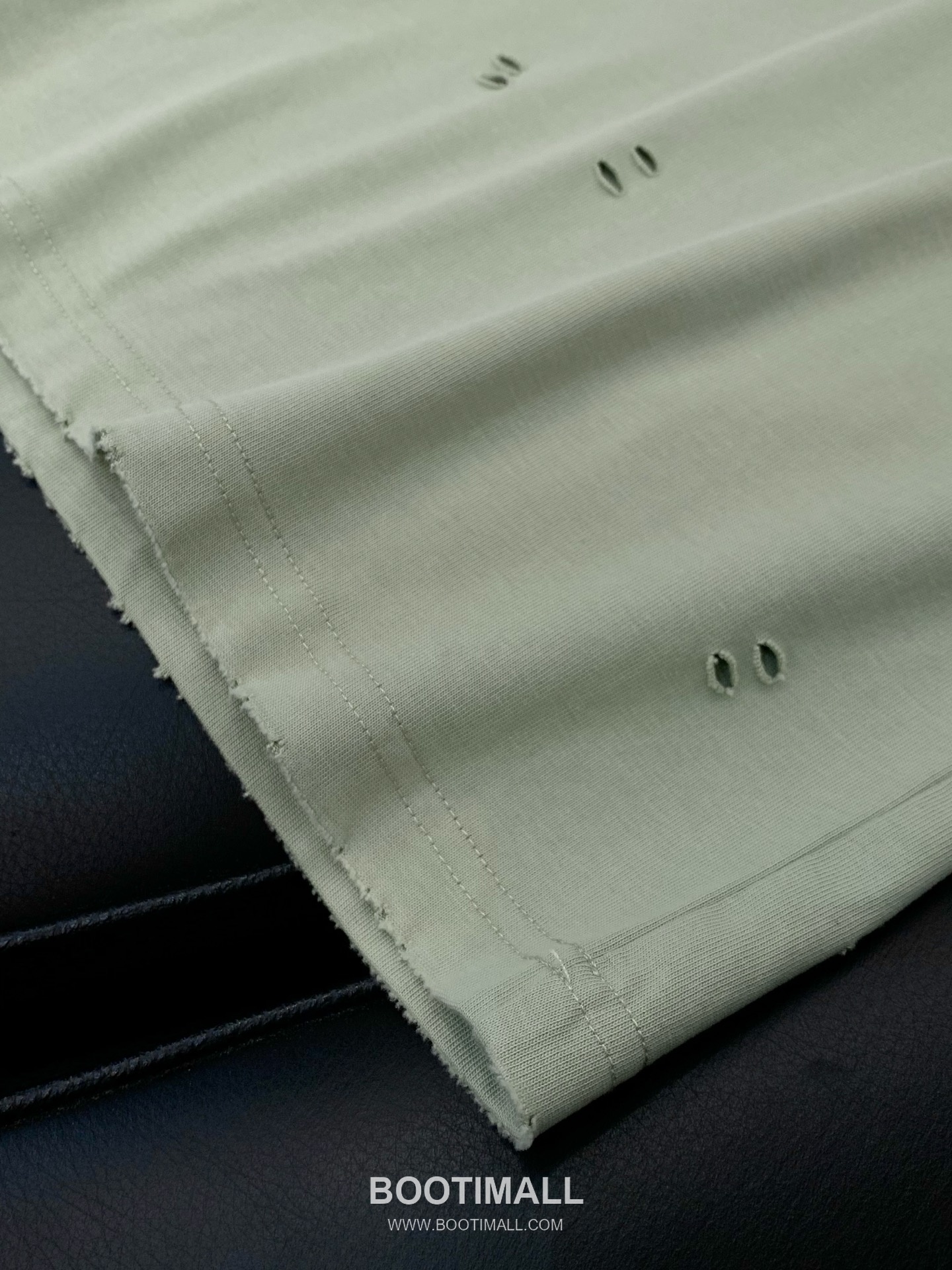 Acne Studios SS26 Cotton Crewneck T-Shirt with Logo Print 아크네스튜디오 SS26 코튼 크루넥 티셔츠 로고 프린트 7