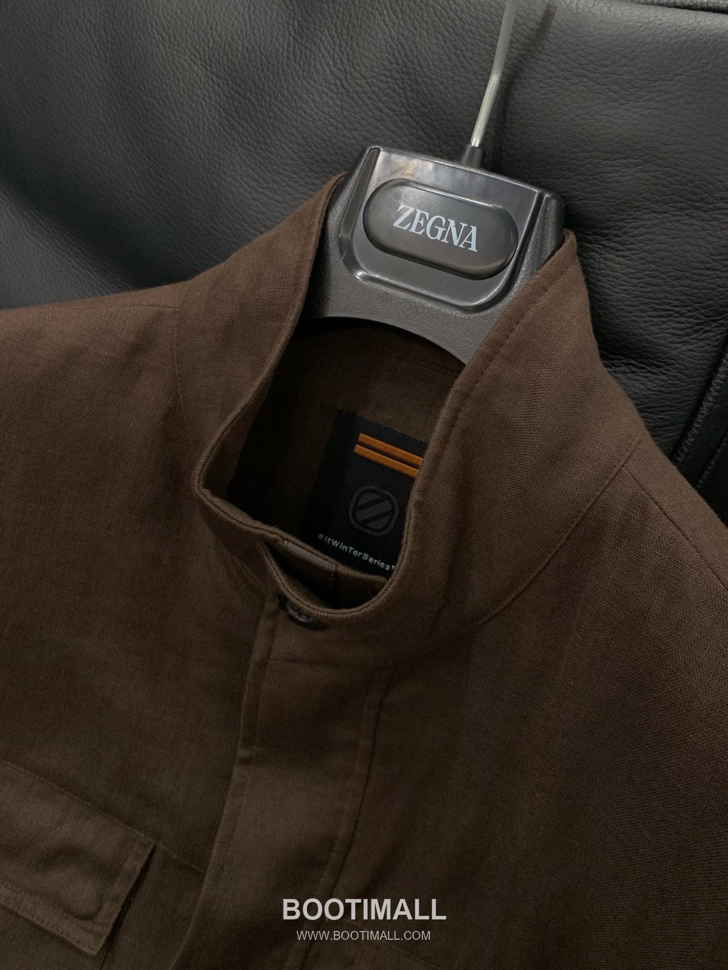 Zegna SS26 Cotton Blend Stand Collar Zip Jacket with Logo Print 제냐 SS26 코튼 혼방 스탠드 카라 집 재킷 로고 프린트 4