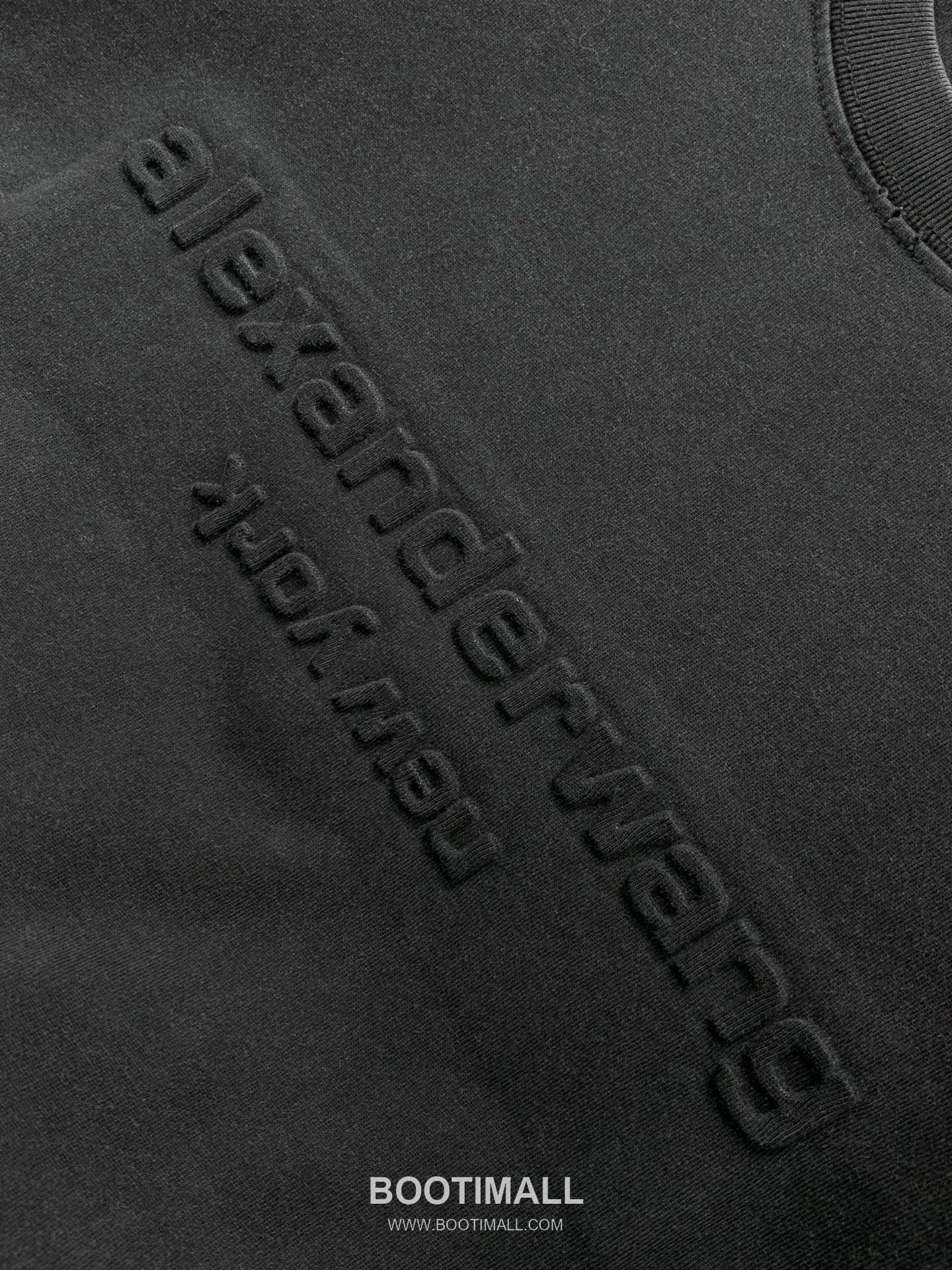 Alexander Wang SS26 Cotton Crewneck T-Shirt with Embossed Logo 알렉산더왕 SS26 코튼 크루넥 티셔츠 엠보스 로고 6