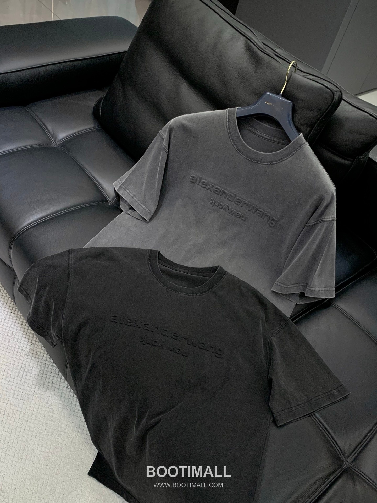 Alexander Wang SS26 Cotton Crewneck T-Shirt with Embossed Logo 알렉산더왕 SS26 코튼 크루넥 티셔츠 엠보스 로고 9