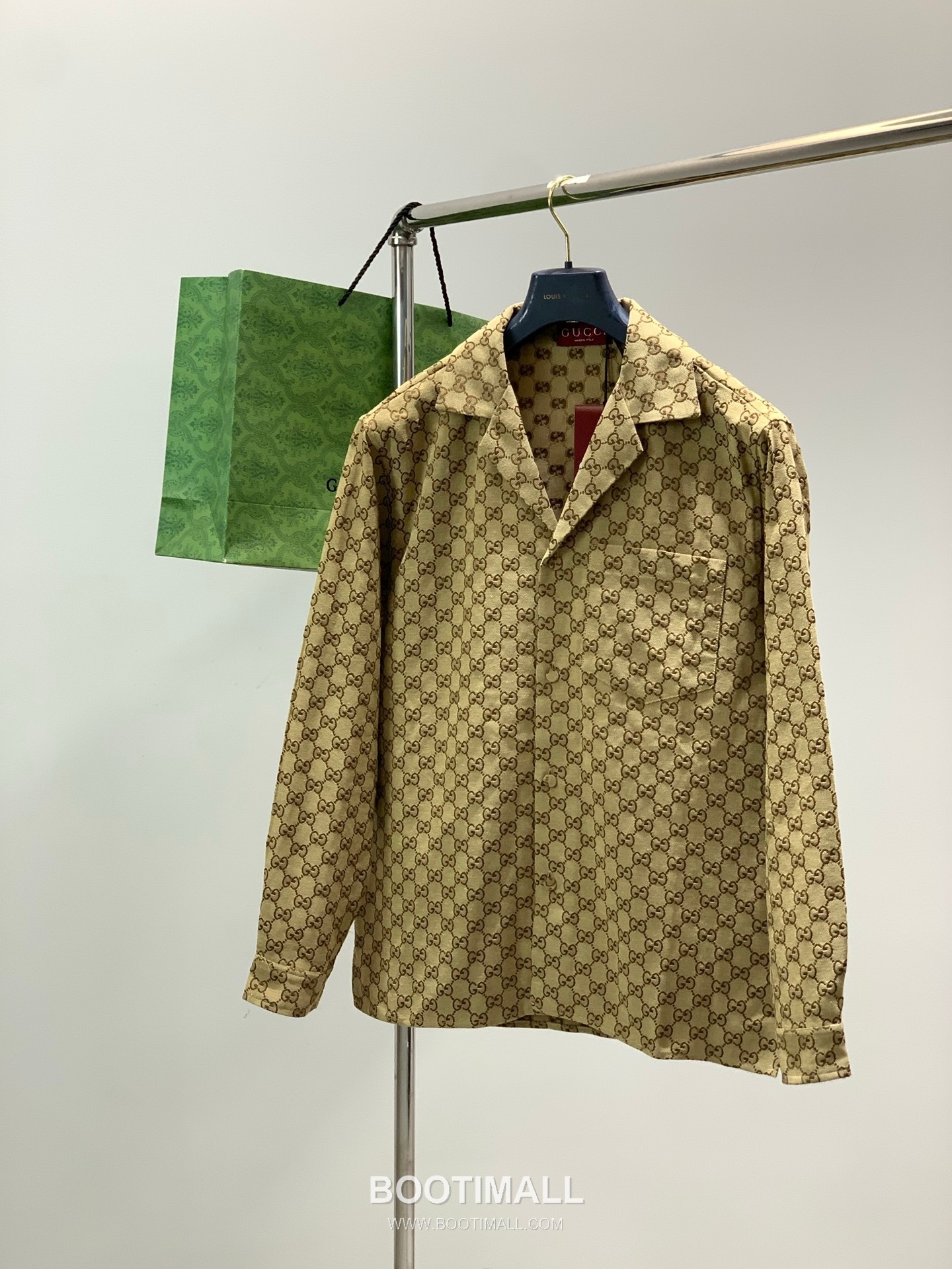 Gucci SS26 Cotton Blend Collared Jacket with Jacquard Logo Pattern 구찌 SS26 코튼 혼방 카라 재킷 자카드 로고 패턴 1