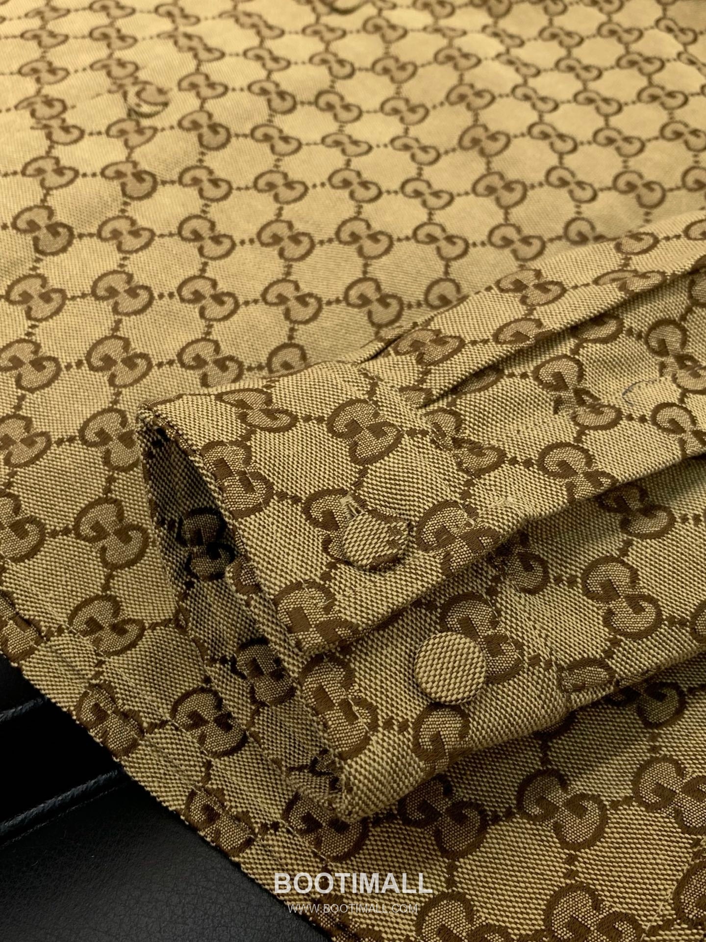 Gucci SS26 Cotton Blend Collared Jacket with Jacquard Logo Pattern 구찌 SS26 코튼 혼방 카라 재킷 자카드 로고 패턴 8