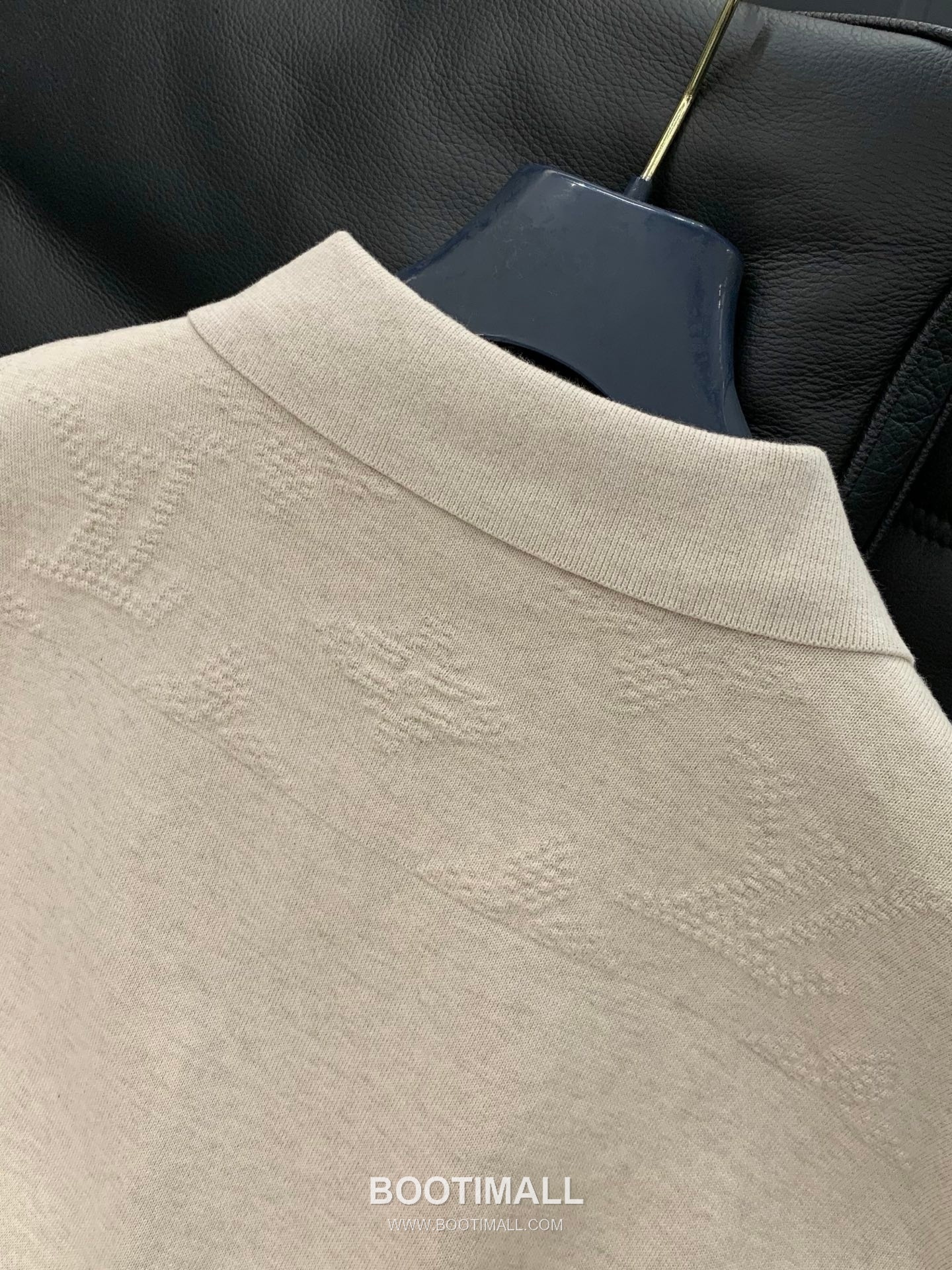 Louis Vuitton SS26 Cotton Knit Collared Cardigan Short Sleeve with Logo Pattern 루이비통 SS26 코튼 니트 카라 가디건 반팔 로고 패턴 11