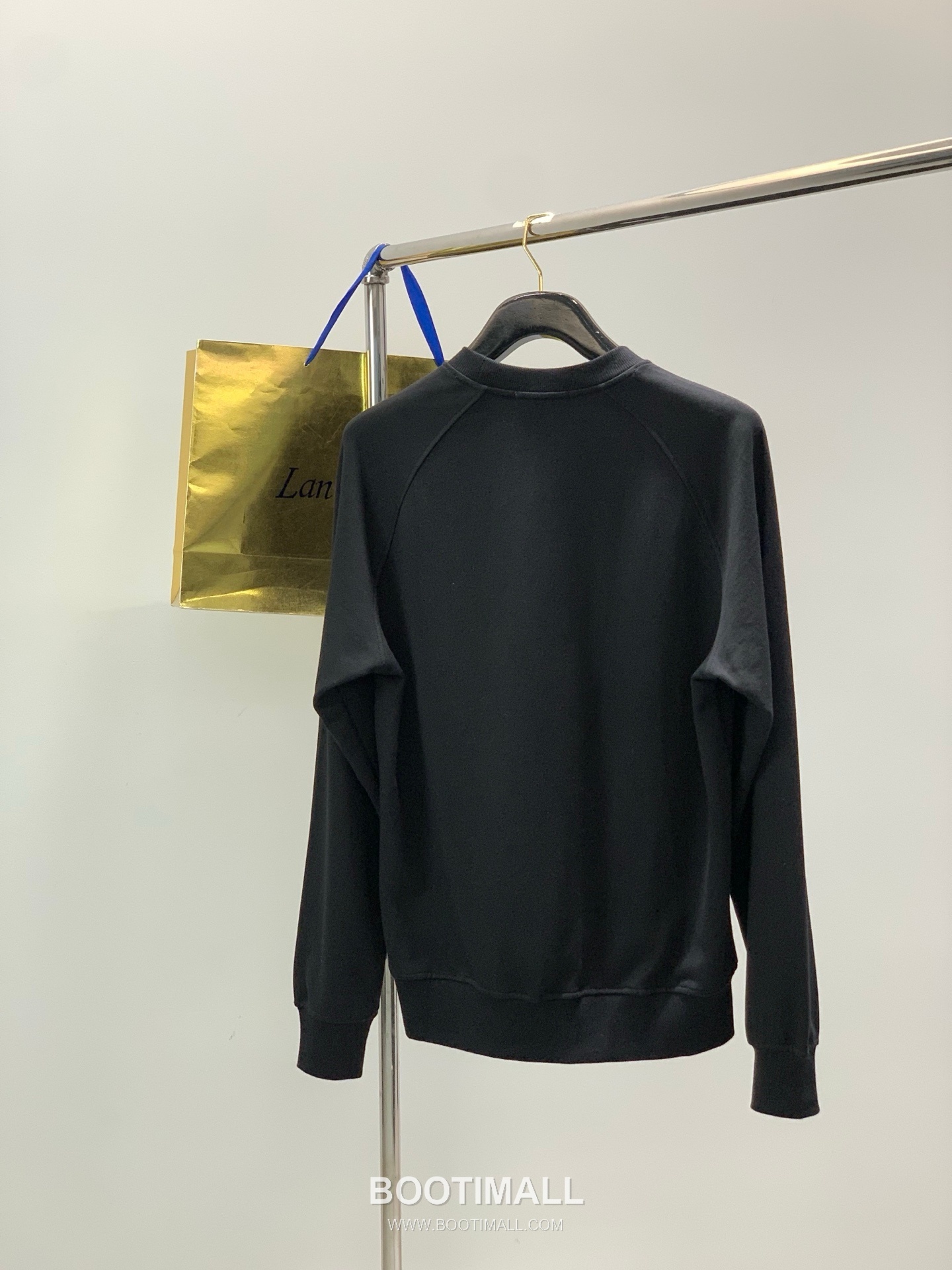 Stone Island SS26 Cotton Crewneck Sweatshirt and Cotton Jogger Pants Set with Logo 스톤아일랜드 SS26 코튼 크루넥 맨투맨 조거 팬츠 세트 로고 2