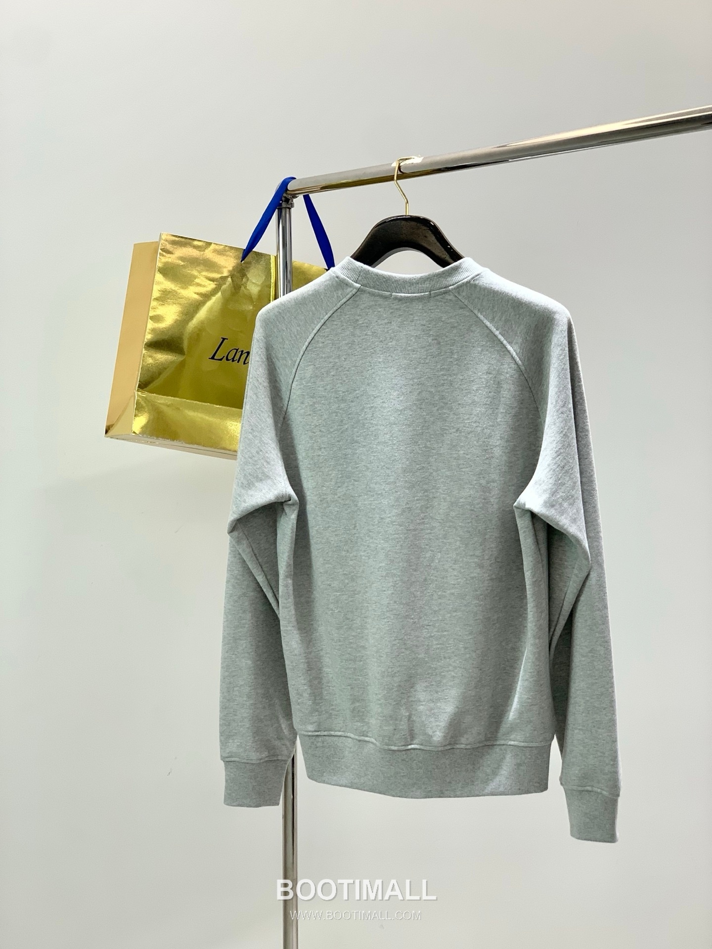 Stone Island SS26 Cotton Crewneck Sweatshirt and Cotton Jogger Pants Set with Logo 스톤아일랜드 SS26 코튼 크루넥 맨투맨 조거 팬츠 세트 로고 2