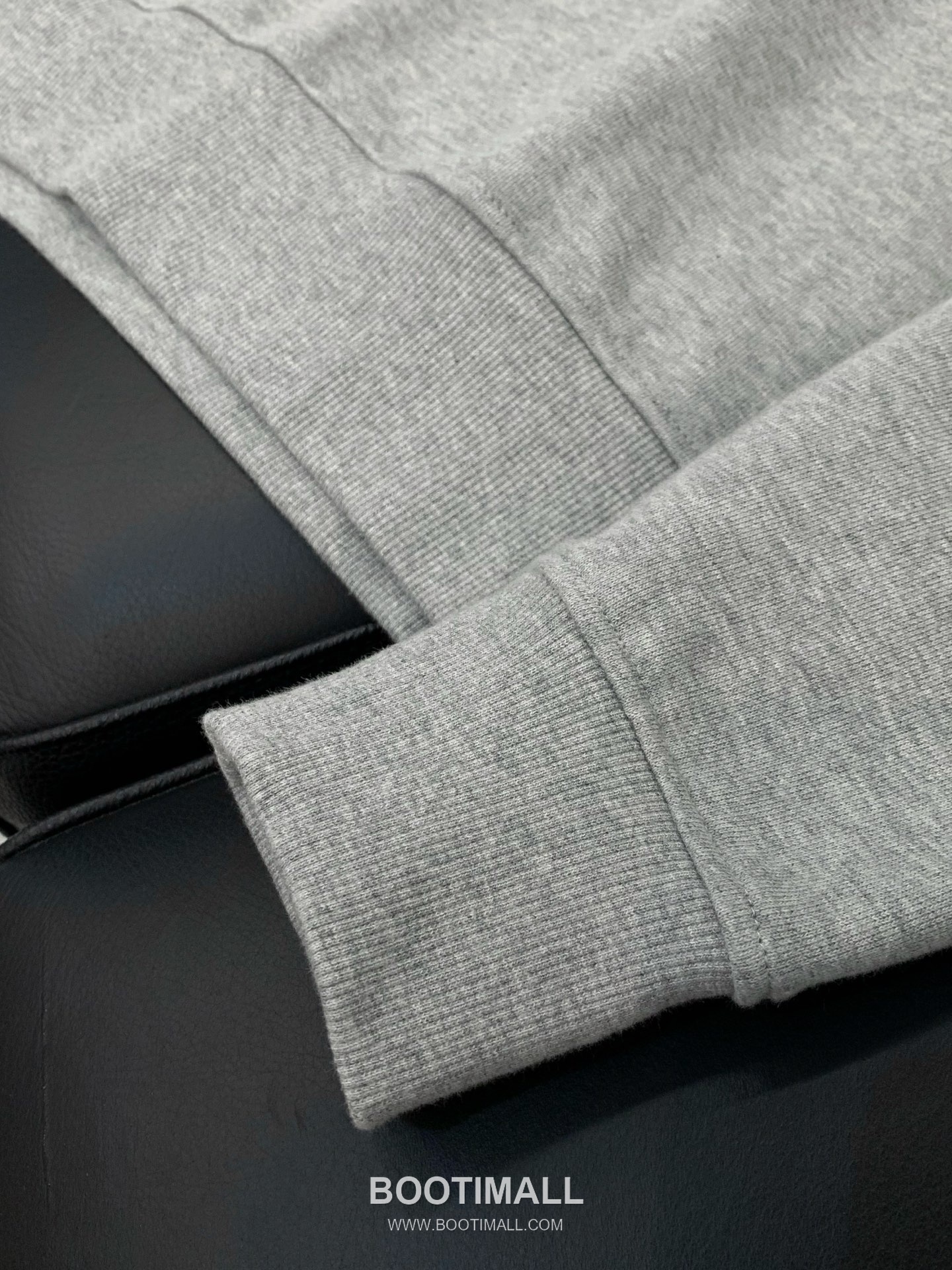 Stone Island SS26 Cotton Crewneck Sweatshirt and Cotton Jogger Pants Set with Logo 스톤아일랜드 SS26 코튼 크루넥 맨투맨 조거 팬츠 세트 로고 7