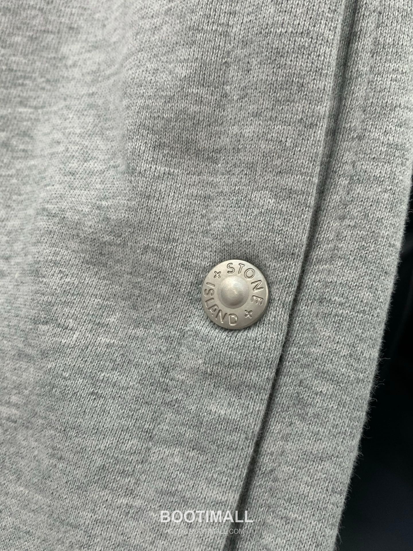 Stone Island SS26 Cotton Crewneck Sweatshirt and Cotton Jogger Pants Set with Logo 스톤아일랜드 SS26 코튼 크루넥 맨투맨 조거 팬츠 세트 로고 14