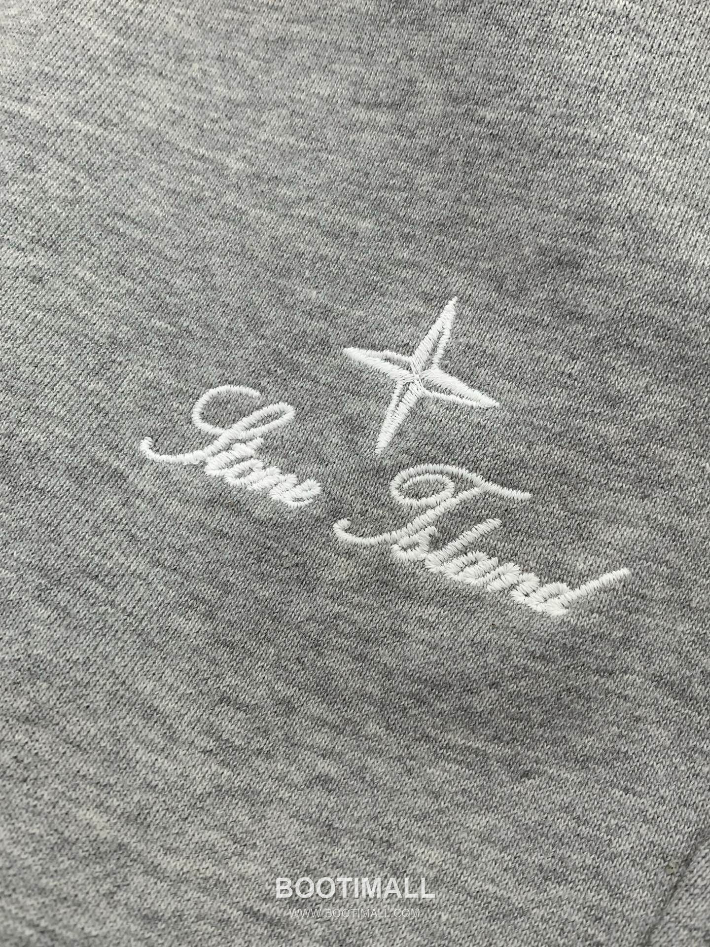 Stone Island SS26 Cotton Crewneck Sweatshirt and Cotton Jogger Pants Set with Logo 스톤아일랜드 SS26 코튼 크루넥 맨투맨 조거 팬츠 세트 로고 15