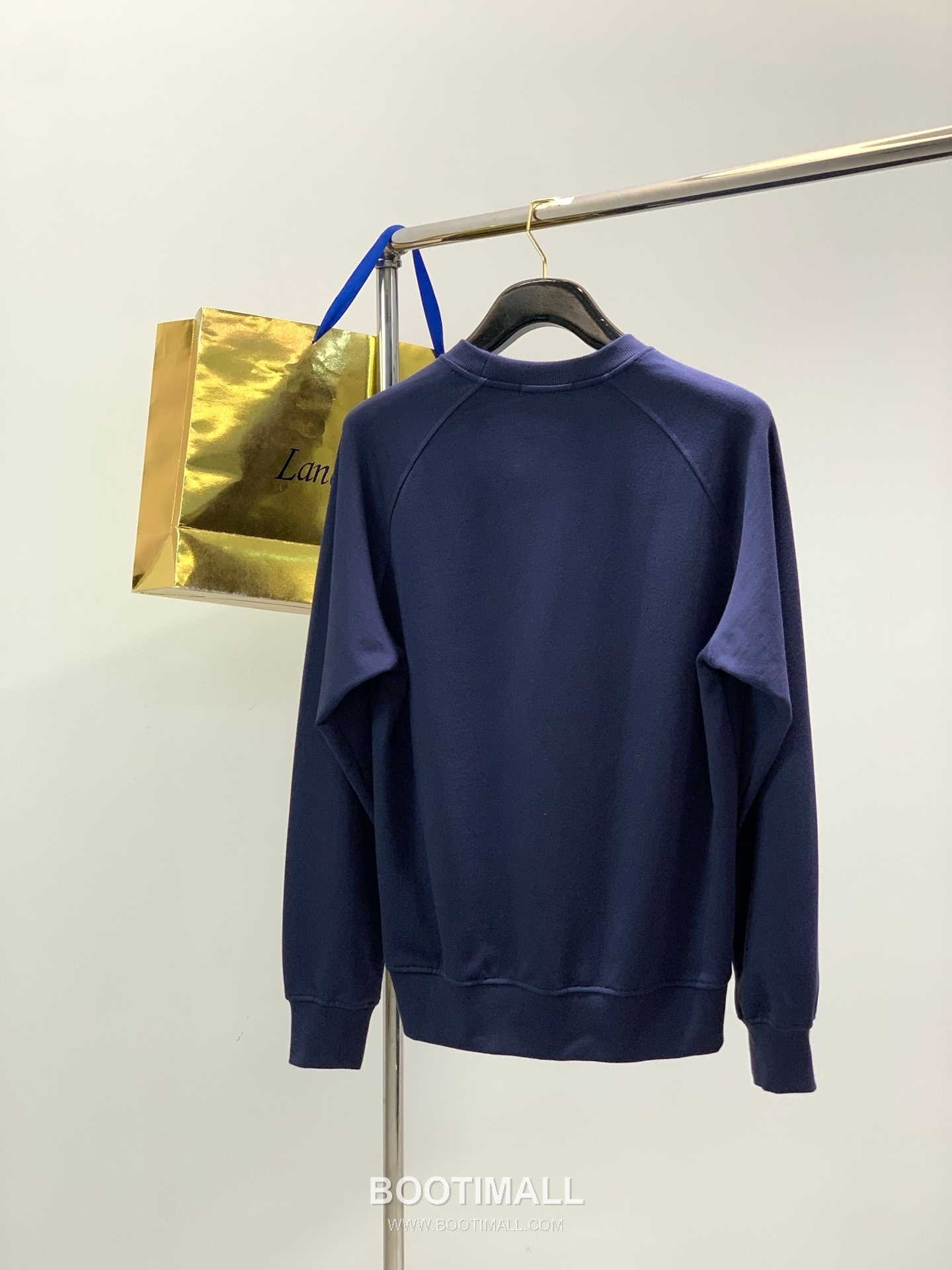 Stone Island SS26 Cotton Crewneck Sweatshirt and Cotton Jogger Pants Set with Logo 스톤아일랜드 SS26 코튼 크루넥 맨투맨 조거 팬츠 세트 로고 2