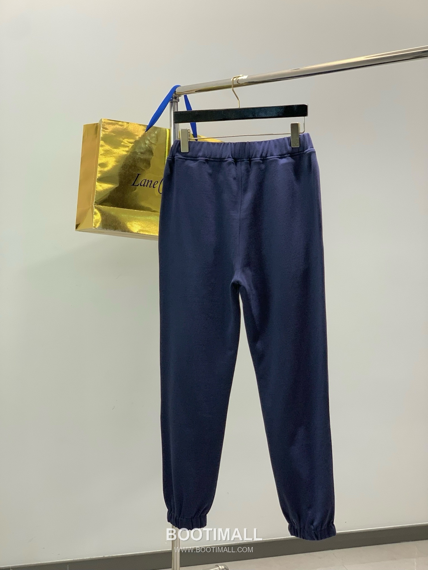 Stone Island SS26 Cotton Crewneck Sweatshirt and Cotton Jogger Pants Set with Logo 스톤아일랜드 SS26 코튼 크루넥 맨투맨 조거 팬츠 세트 로고 11