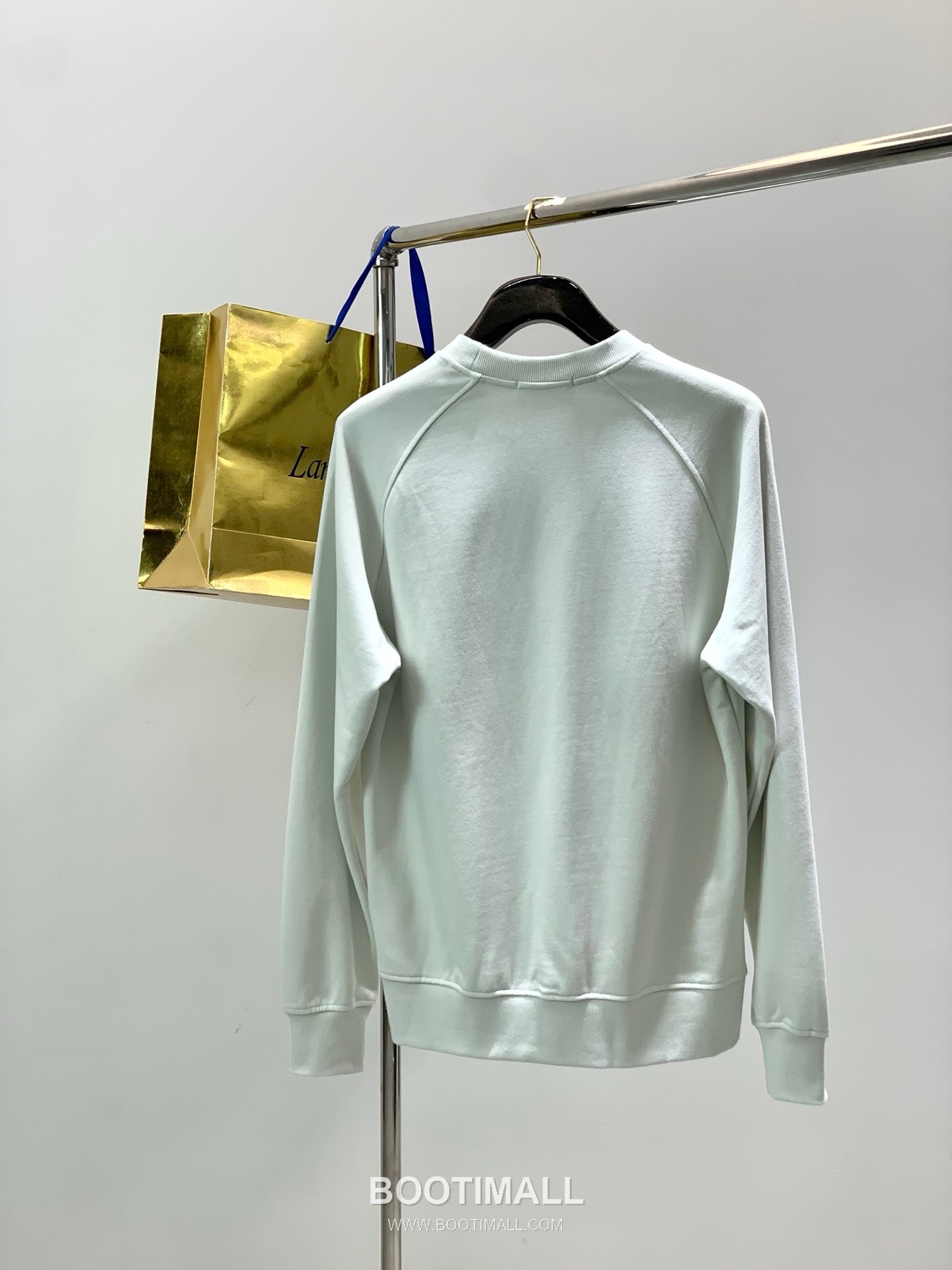 Stone Island SS26 Cotton Crewneck Sweatshirt and Cotton Jogger Pants Set with Logo 스톤아일랜드 SS26 코튼 크루넥 맨투맨 조거 팬츠 세트 로고 2