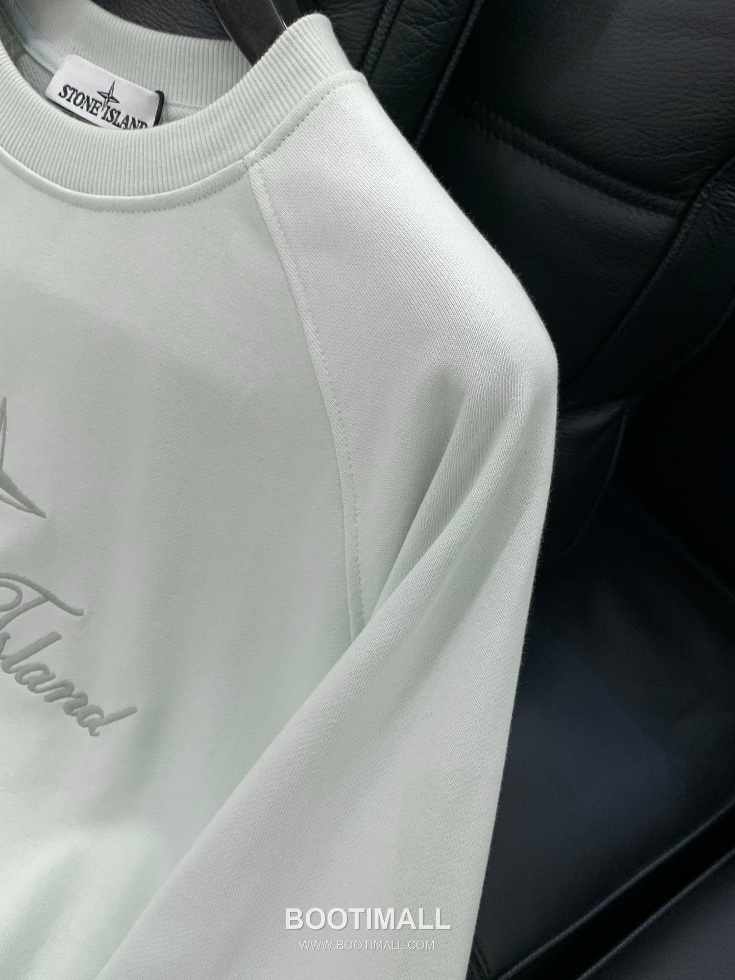 Stone Island SS26 Cotton Crewneck Sweatshirt and Cotton Jogger Pants Set with Logo 스톤아일랜드 SS26 코튼 크루넥 맨투맨 조거 팬츠 세트 로고 5