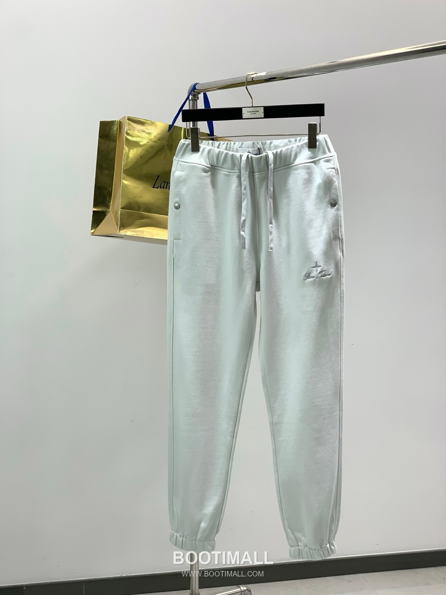 Stone Island SS26 Cotton Crewneck Sweatshirt and Cotton Jogger Pants Set with Logo 스톤아일랜드 SS26 코튼 크루넥 맨투맨 조거 팬츠 세트 로고 10