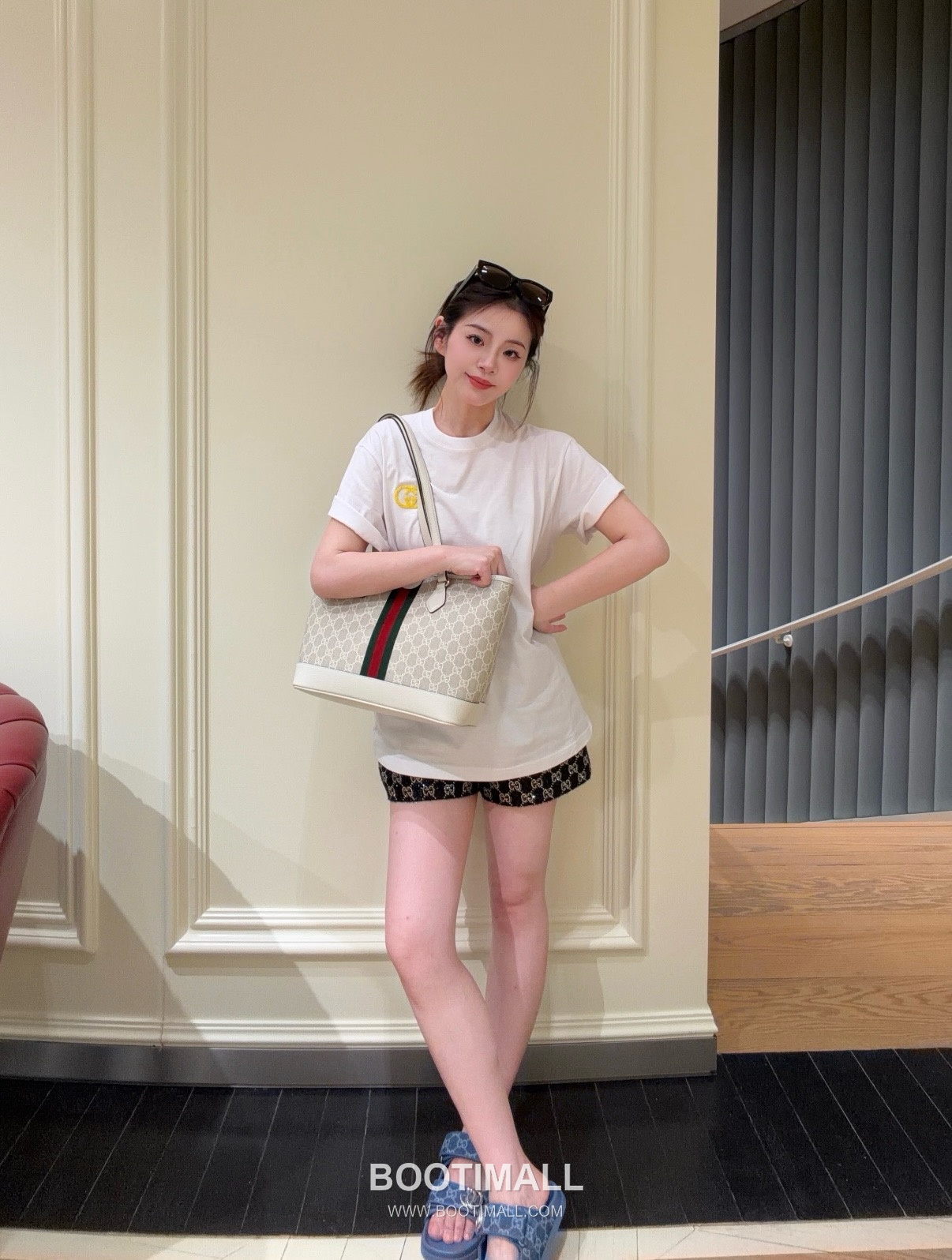 Gucci SS26 Cotton Crewneck T-Shirt with Embroidered Logo 구찌 SS26 코튼 크루넥 티셔츠 자수 로고 2