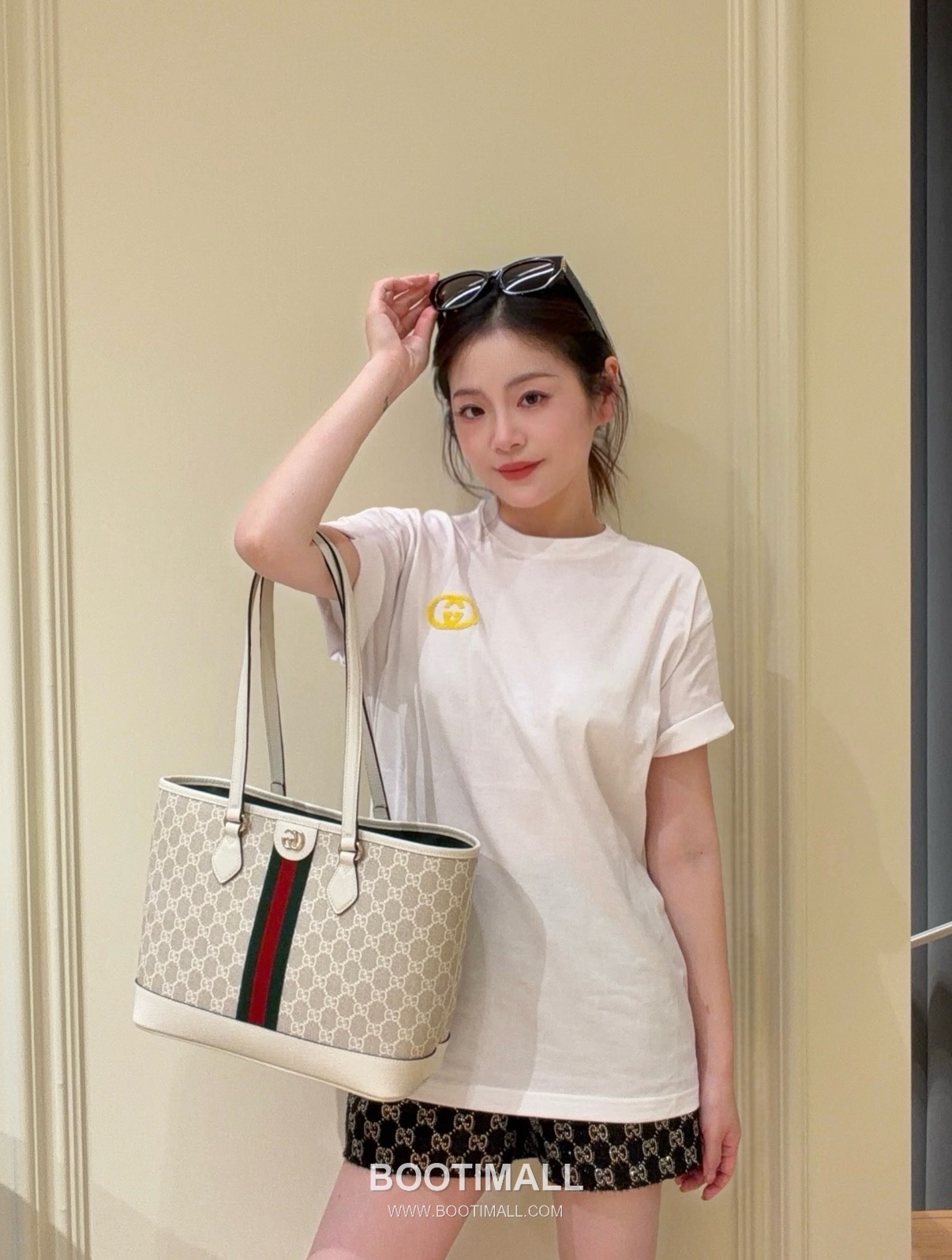 Gucci SS26 Cotton Crewneck T-Shirt with Embroidered Logo 구찌 SS26 코튼 크루넥 티셔츠 자수 로고 3