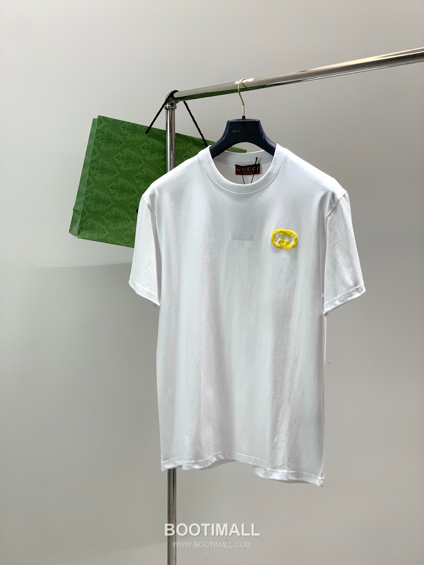 Gucci SS26 Cotton Crewneck T-Shirt with Embroidered Logo 구찌 SS26 코튼 크루넥 티셔츠 자수 로고 4