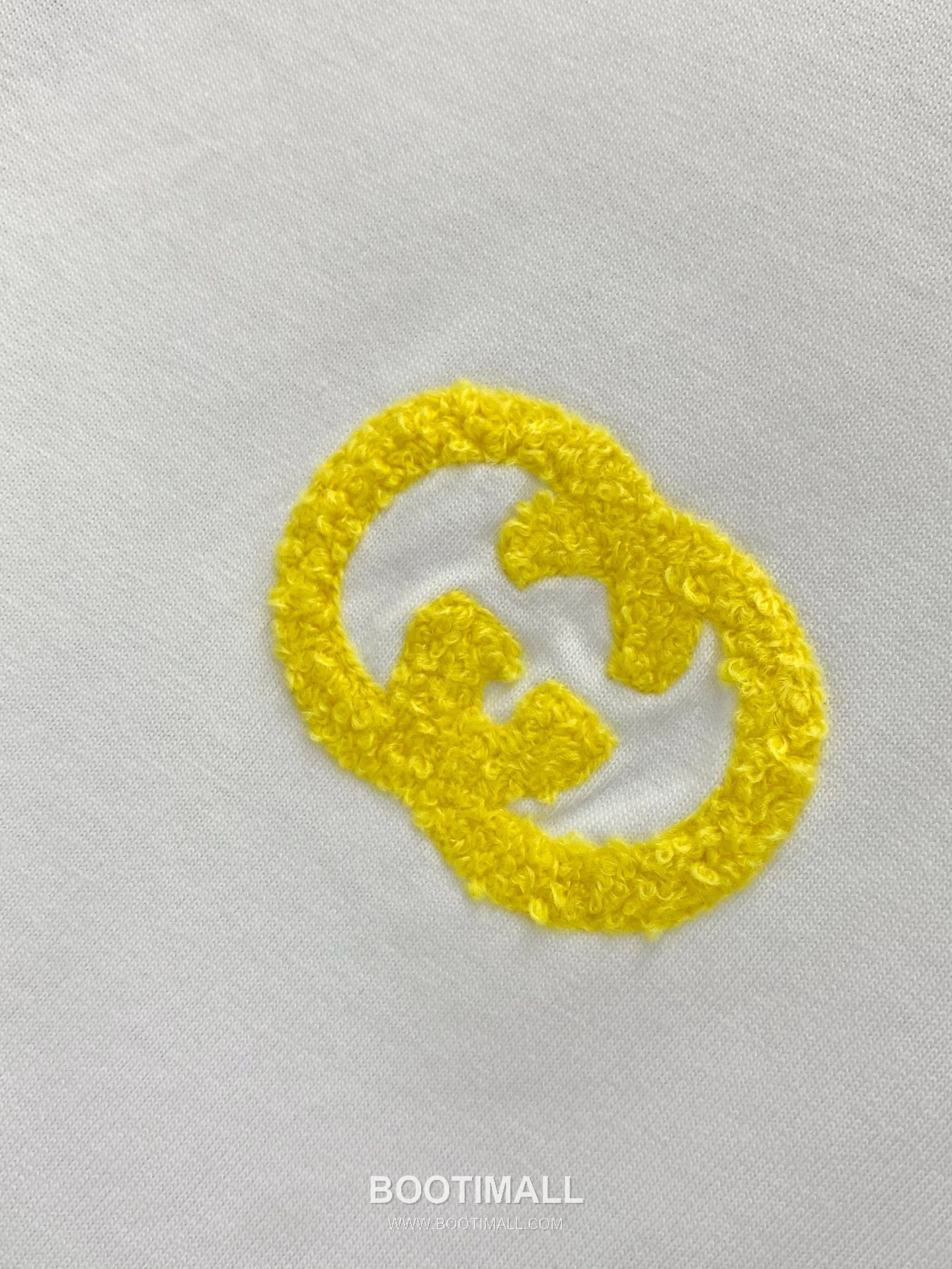 Gucci SS26 Cotton Crewneck T-Shirt with Embroidered Logo 구찌 SS26 코튼 크루넥 티셔츠 자수 로고 9