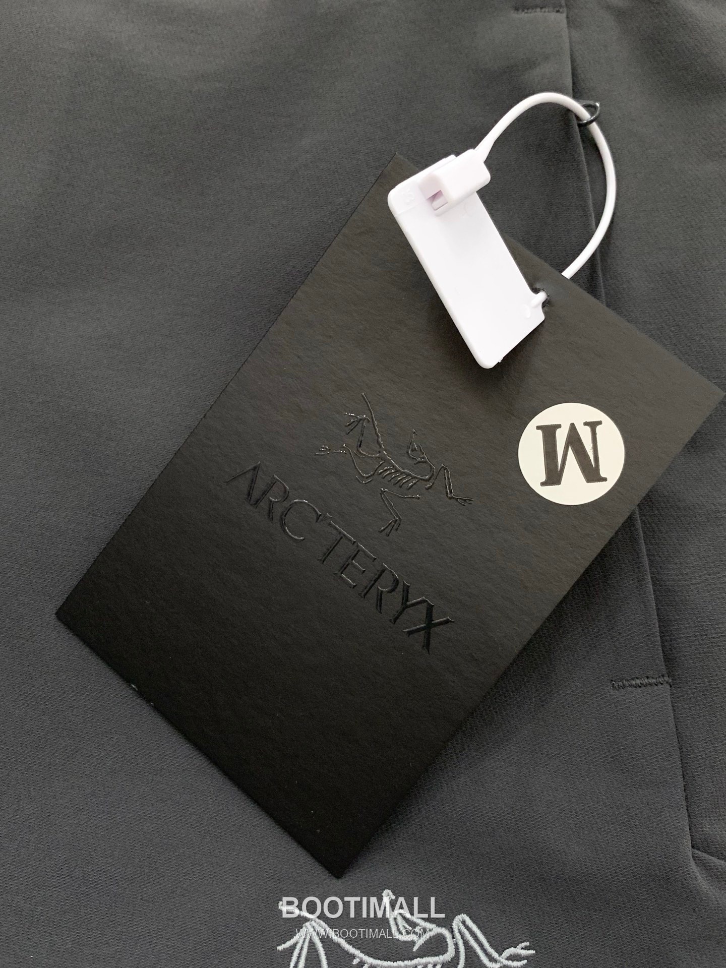 Arc'teryx Outdoor Nylon Water-Repellent Straight Pants with Embroidered Logo 아크테릭스 아웃도어 나일론 발수 스트레이트 팬츠 자수 로고 6