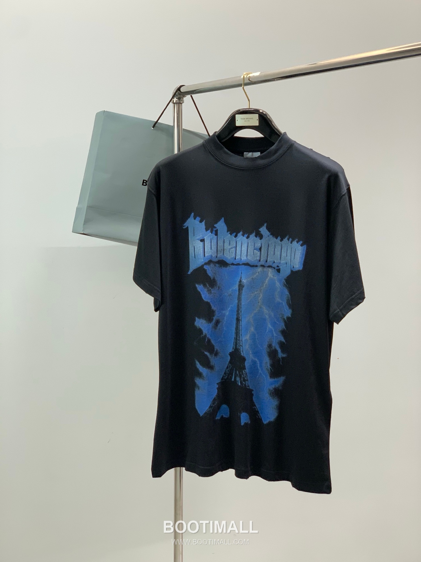 Balenciaga SS26 Cotton Crewneck T-Shirt with Logo Print 발렌시아가 SS26 코튼 크루넥 티셔츠 로고 프린트 4