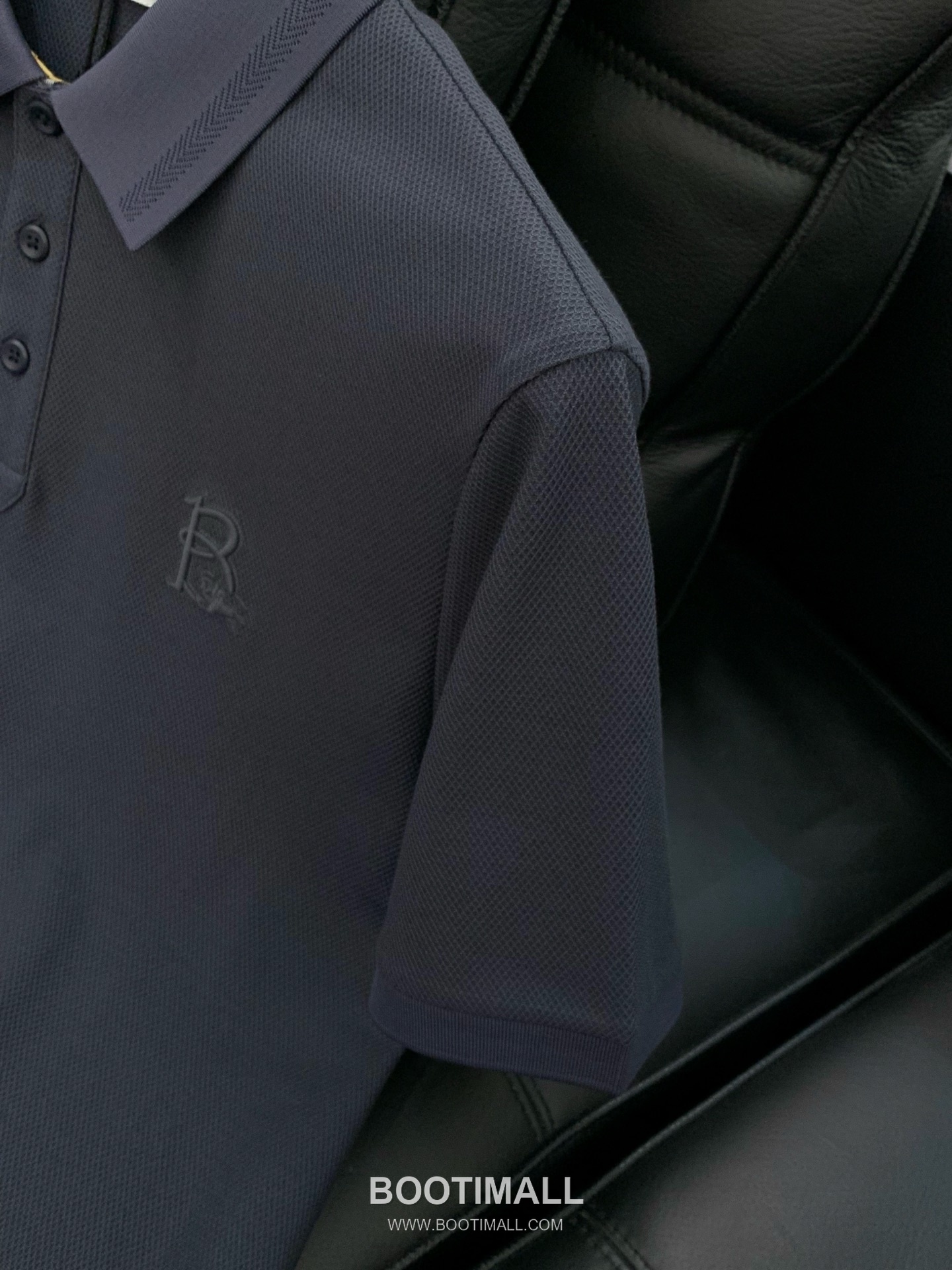 Burberry SS26 Cotton Collared Short Sleeve T-Shirt with Embroidered Logo 버버리 SS26 코튼 카라 반팔 티셔츠 자수 로고 5