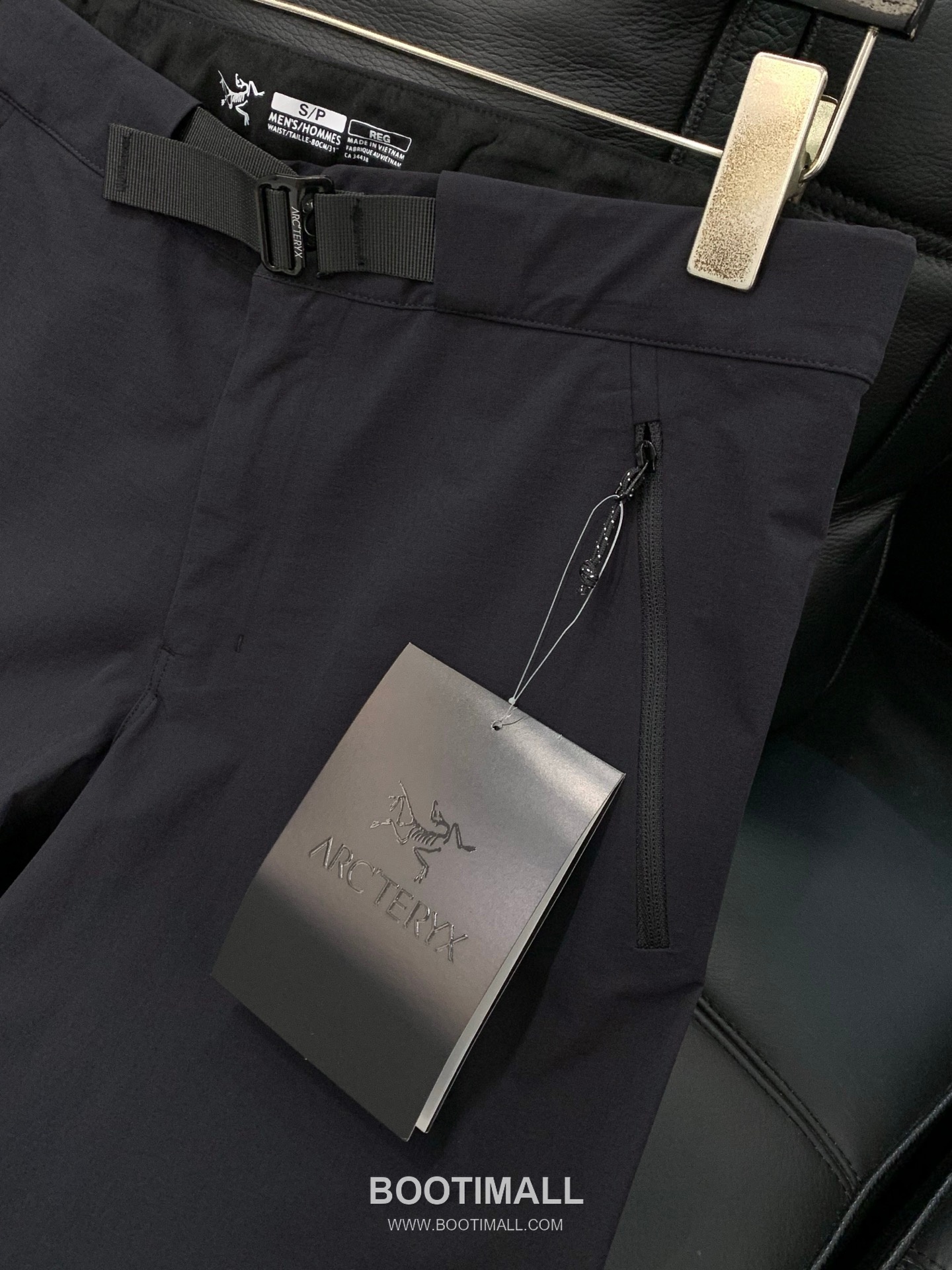 Arc'teryx Gamma Nylon Softshell Pants with Zip Pocket Design 아크테릭스 감마 나일론 소프트쉘 팬츠 지퍼 포켓 디자인 4