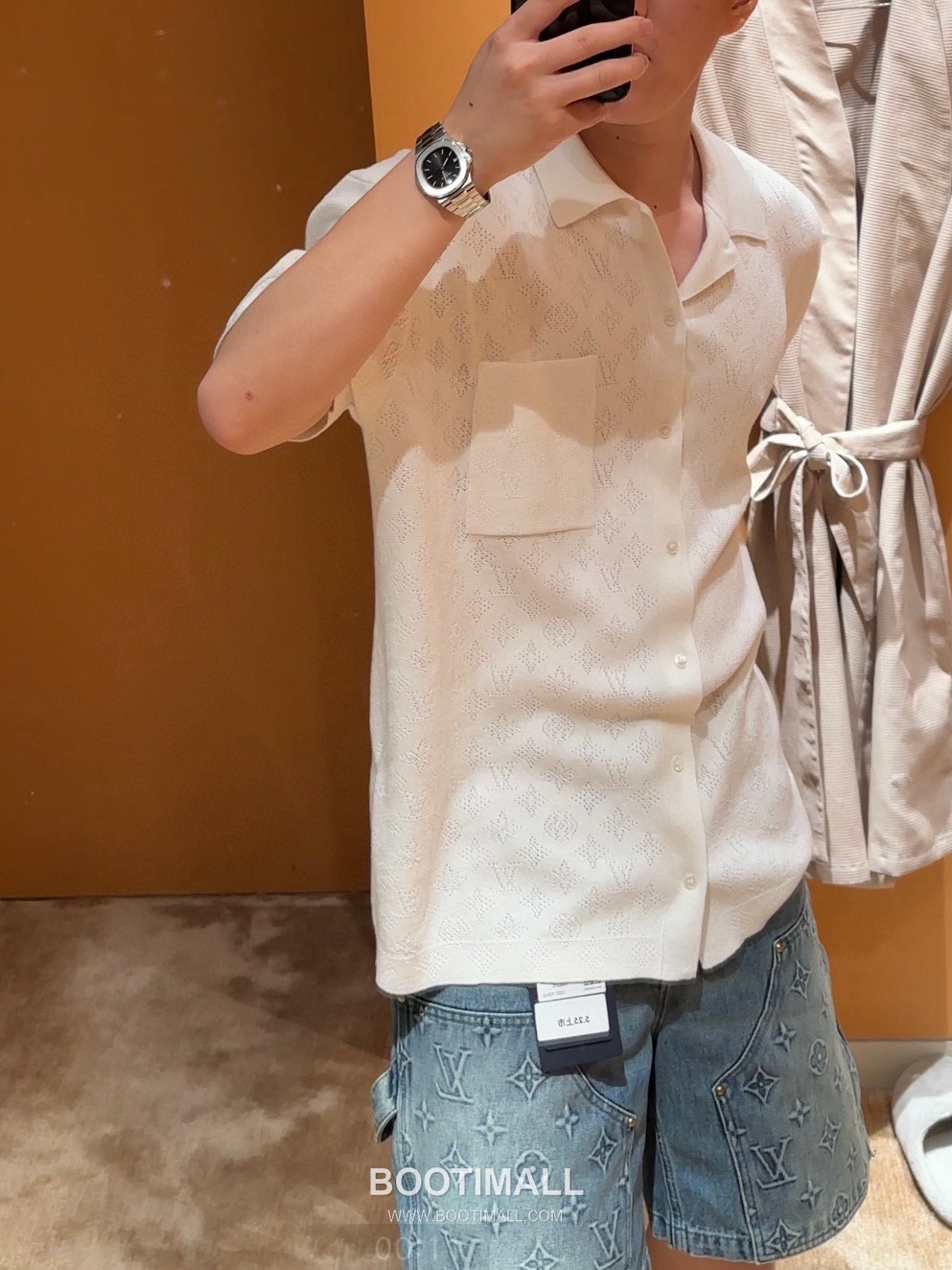 Louis Vuitton SS26 Cotton Knit Collared Cardigan Short Sleeve with Logo Pattern 루이비통 SS26 코튼 니트 카라 가디건 반팔 로고 패턴 1