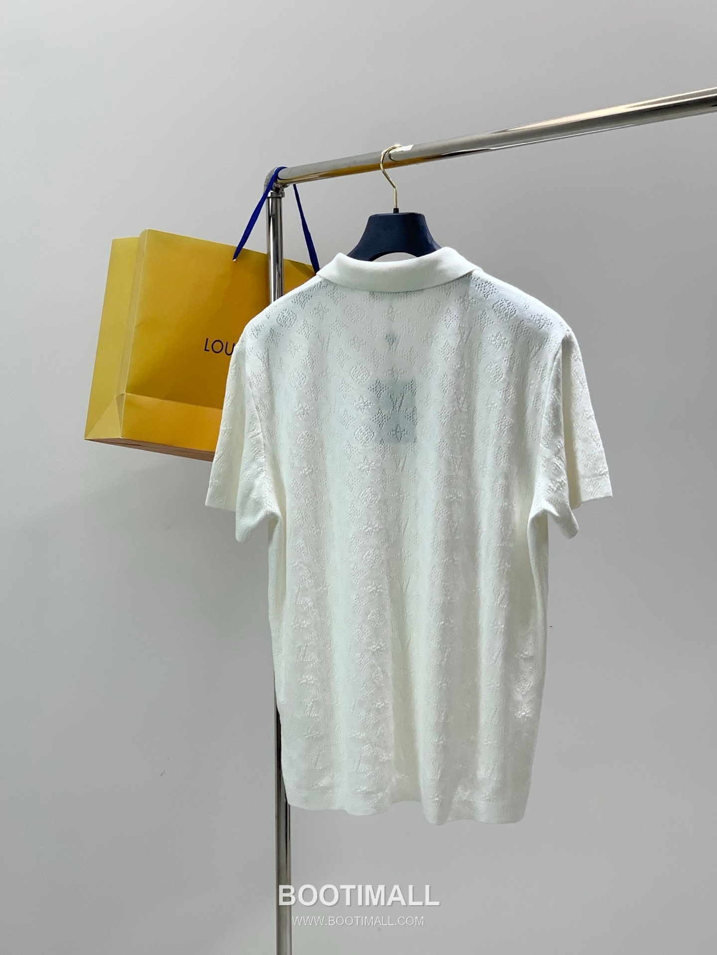 Louis Vuitton SS26 Cotton Knit Collared Cardigan Short Sleeve with Logo Pattern 루이비통 SS26 코튼 니트 카라 가디건 반팔 로고 패턴 5