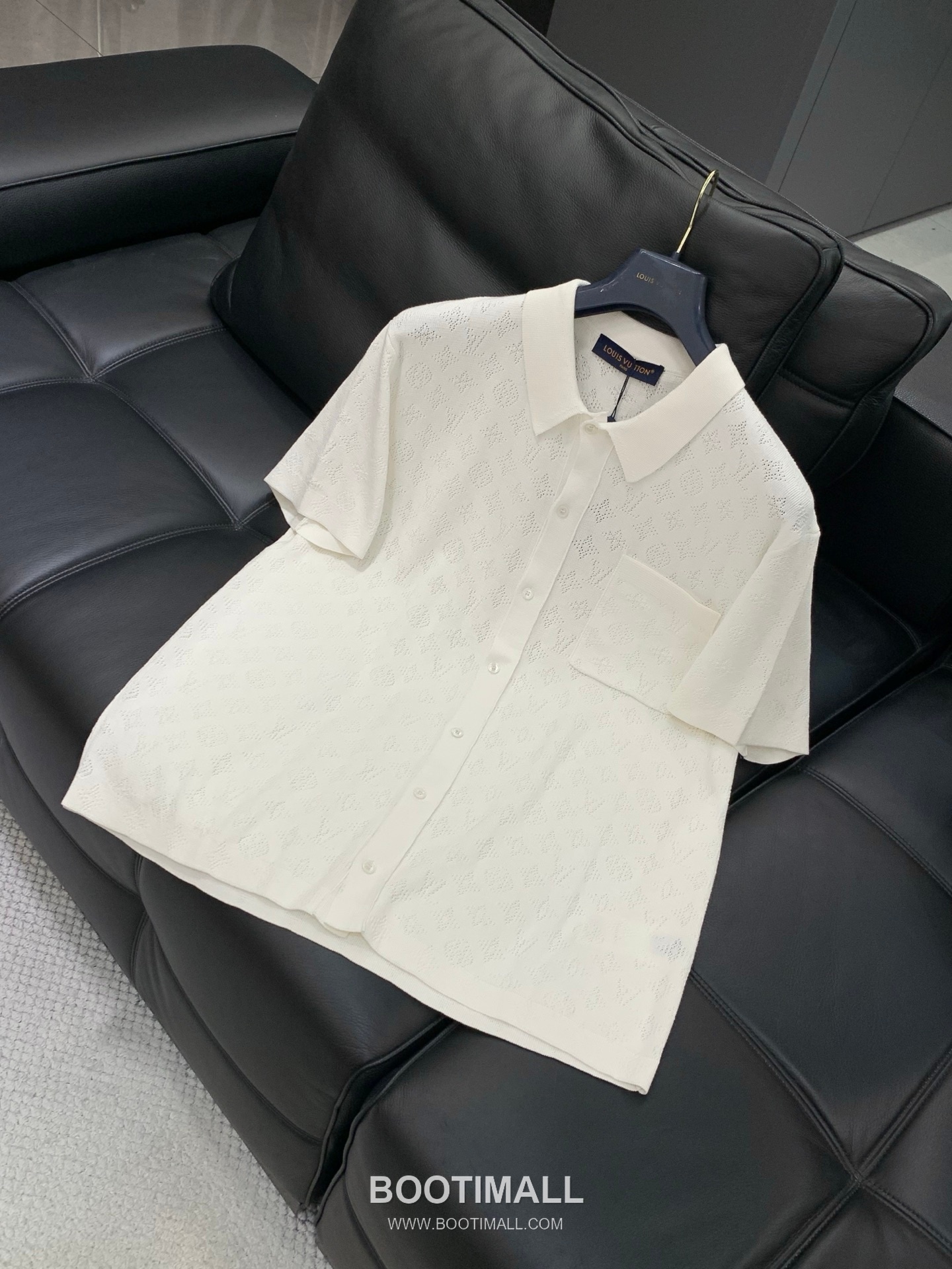 Louis Vuitton SS26 Cotton Knit Collared Cardigan Short Sleeve with Logo Pattern 루이비통 SS26 코튼 니트 카라 가디건 반팔 로고 패턴 6