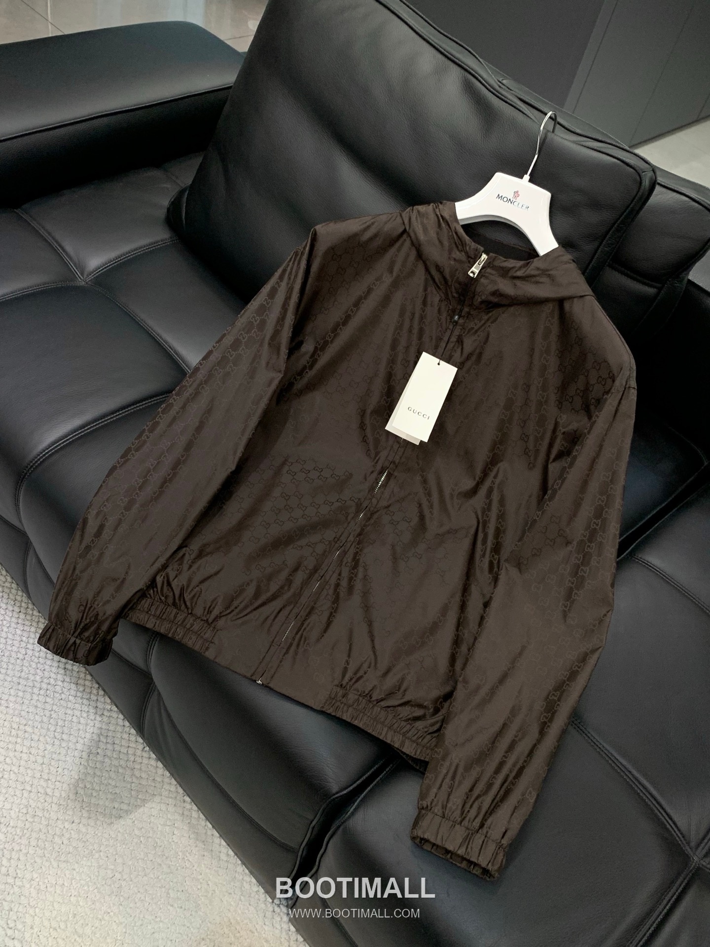 Gucci SS26 Cotton Blend Hooded Jacket with Jacquard Logo Pattern 구찌 SS26 코튼 혼방 후드 재킷 자카드 로고 패턴 3