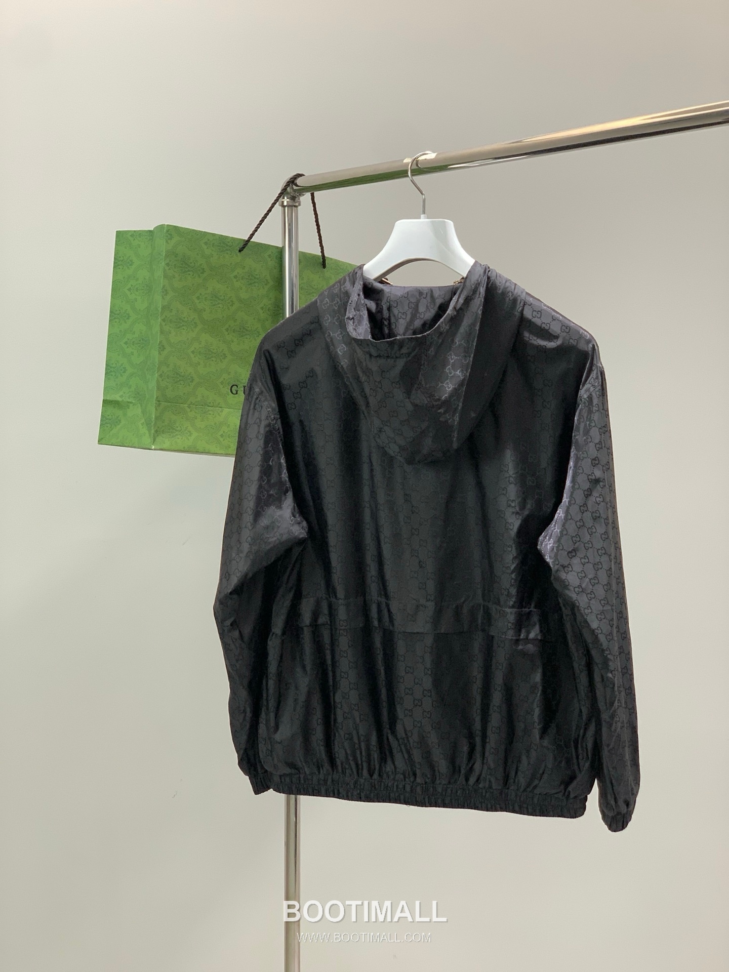 Gucci SS26 Cotton Blend Hooded Jacket with Jacquard Logo Pattern 구찌 SS26 코튼 혼방 후드 재킷 자카드 로고 패턴 2