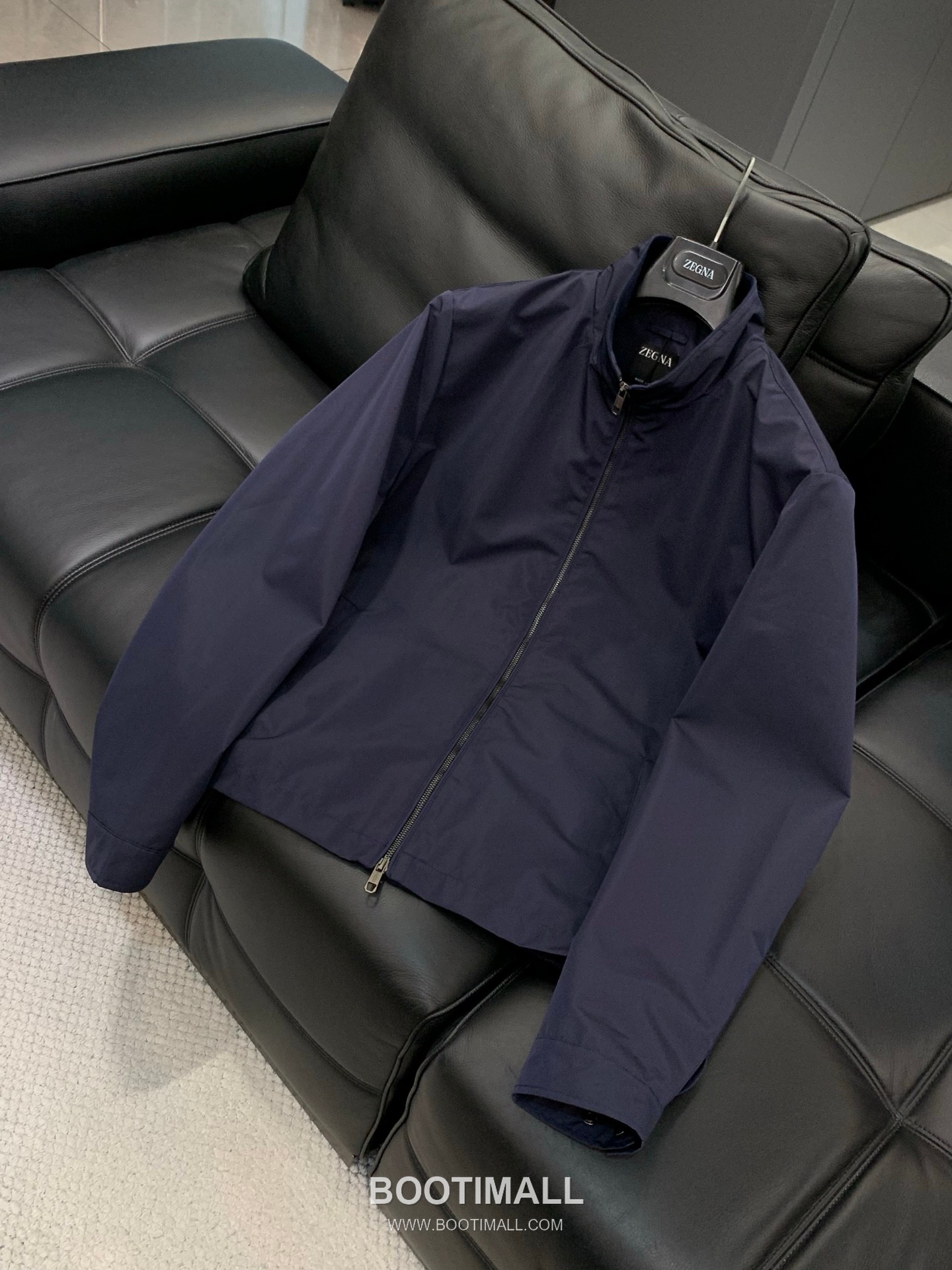 Zegna SS26 Cotton Blend Stand Collar Zip Jacket with Logo Print 제냐 SS26 코튼 혼방 스탠드 카라 집 재킷 로고 프린트 3