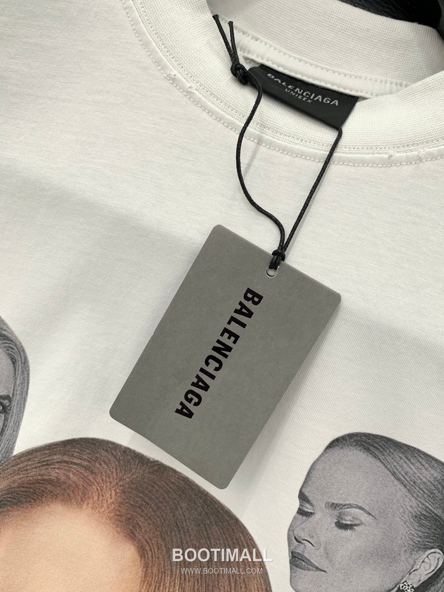 Balenciaga SS26 Cotton Crewneck T-Shirt with Logo Print 발렌시아가 SS26 코튼 크루넥 티셔츠 로고 프린트 8