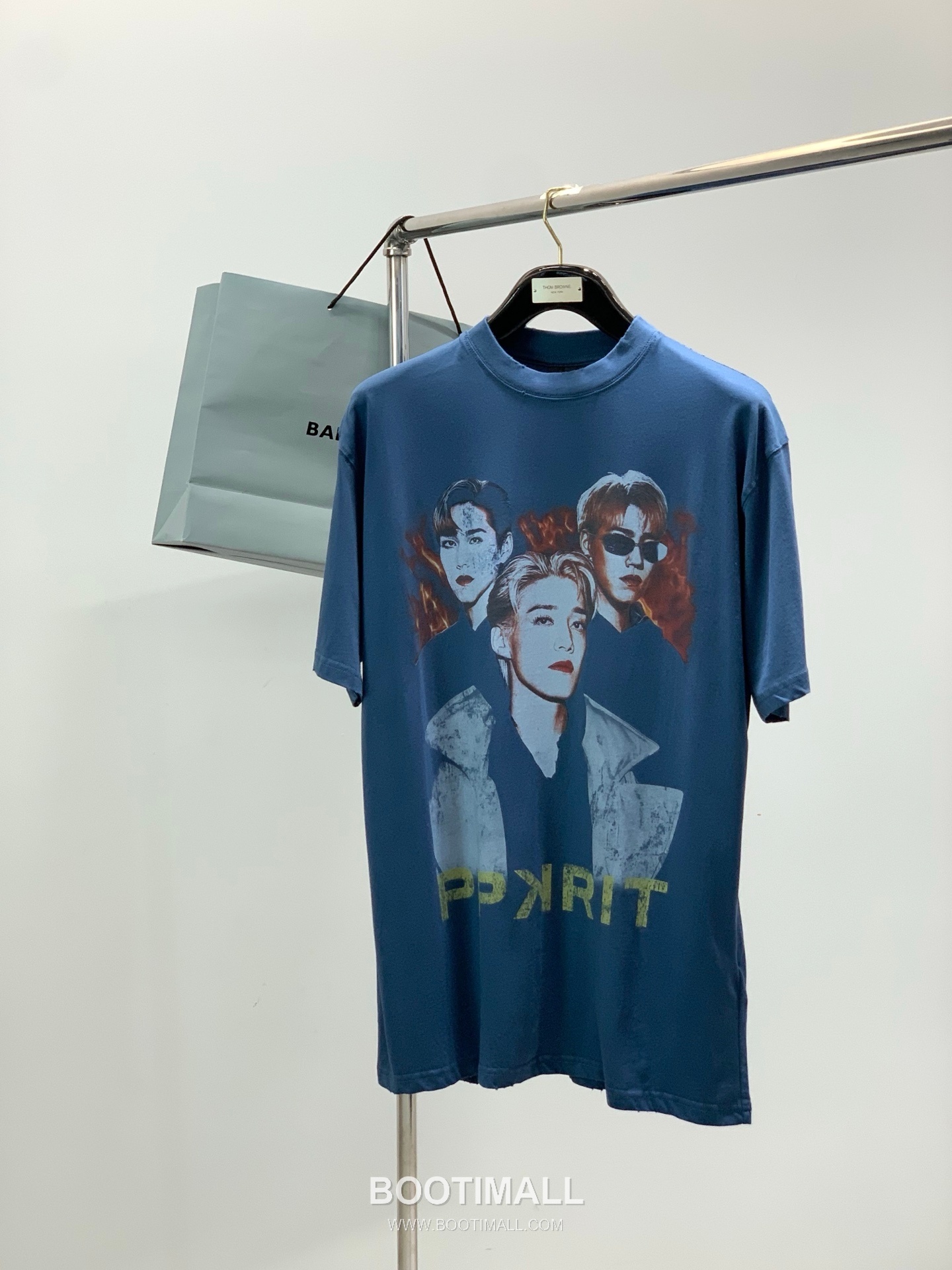 Balenciaga SS26 Cotton Crewneck T-Shirt with Logo Print 발렌시아가 SS26 코튼 크루넥 티셔츠 로고 프린트 1