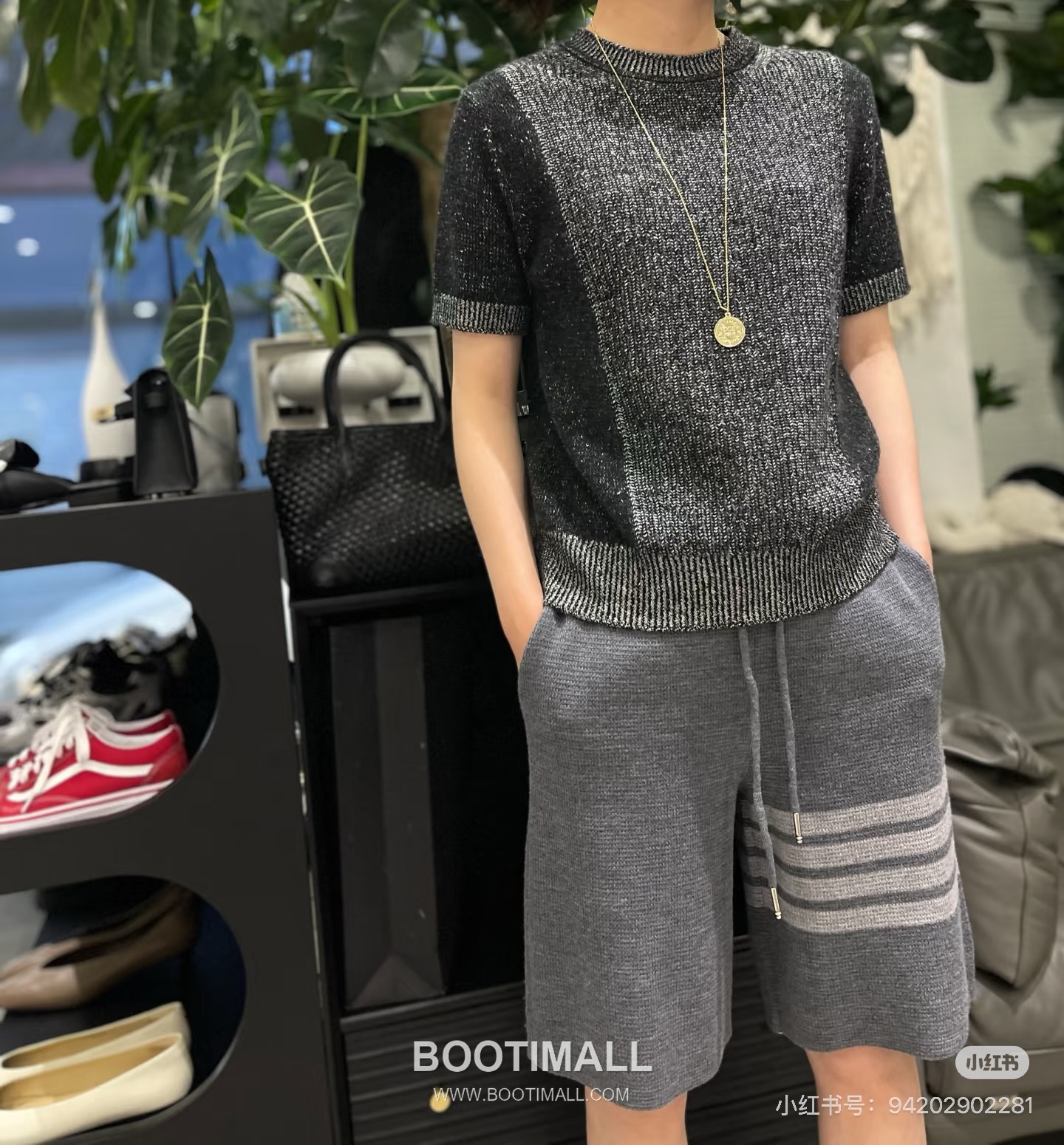 Thom Browne SS26 Cotton Shorts with Logo Print 톰브라운 SS26 코튼 쇼츠 로고 프린트 2