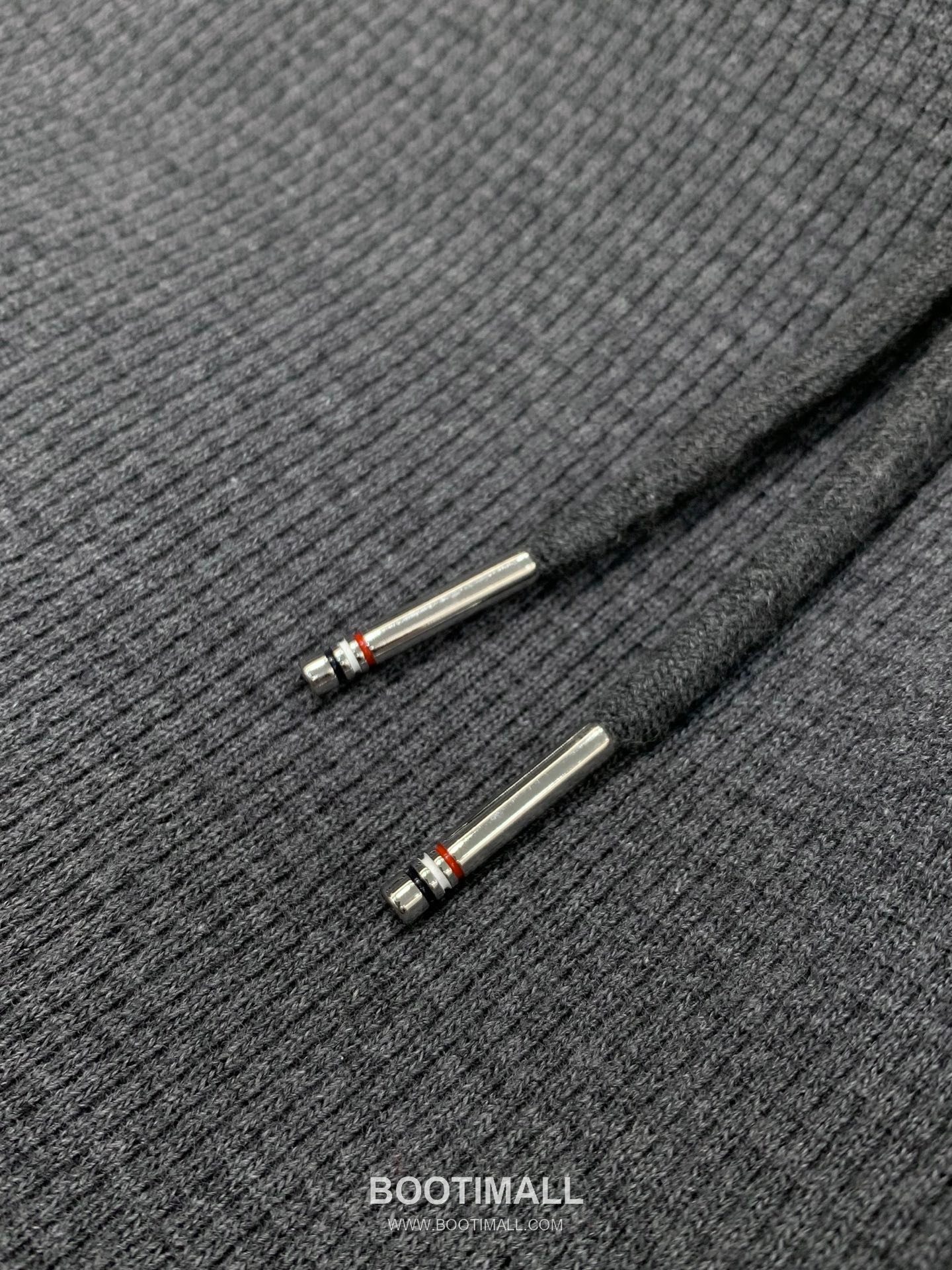 Thom Browne SS26 Cotton Shorts with Logo Print 톰브라운 SS26 코튼 쇼츠 로고 프린트 9