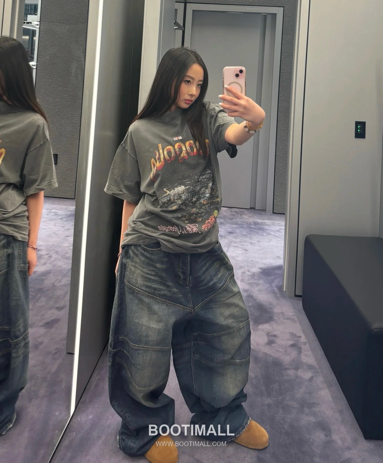 Balenciaga SS26 Cotton Crewneck T-Shirt with Logo Print 발렌시아가 SS26 코튼 크루넥 티셔츠 로고 프린트 2