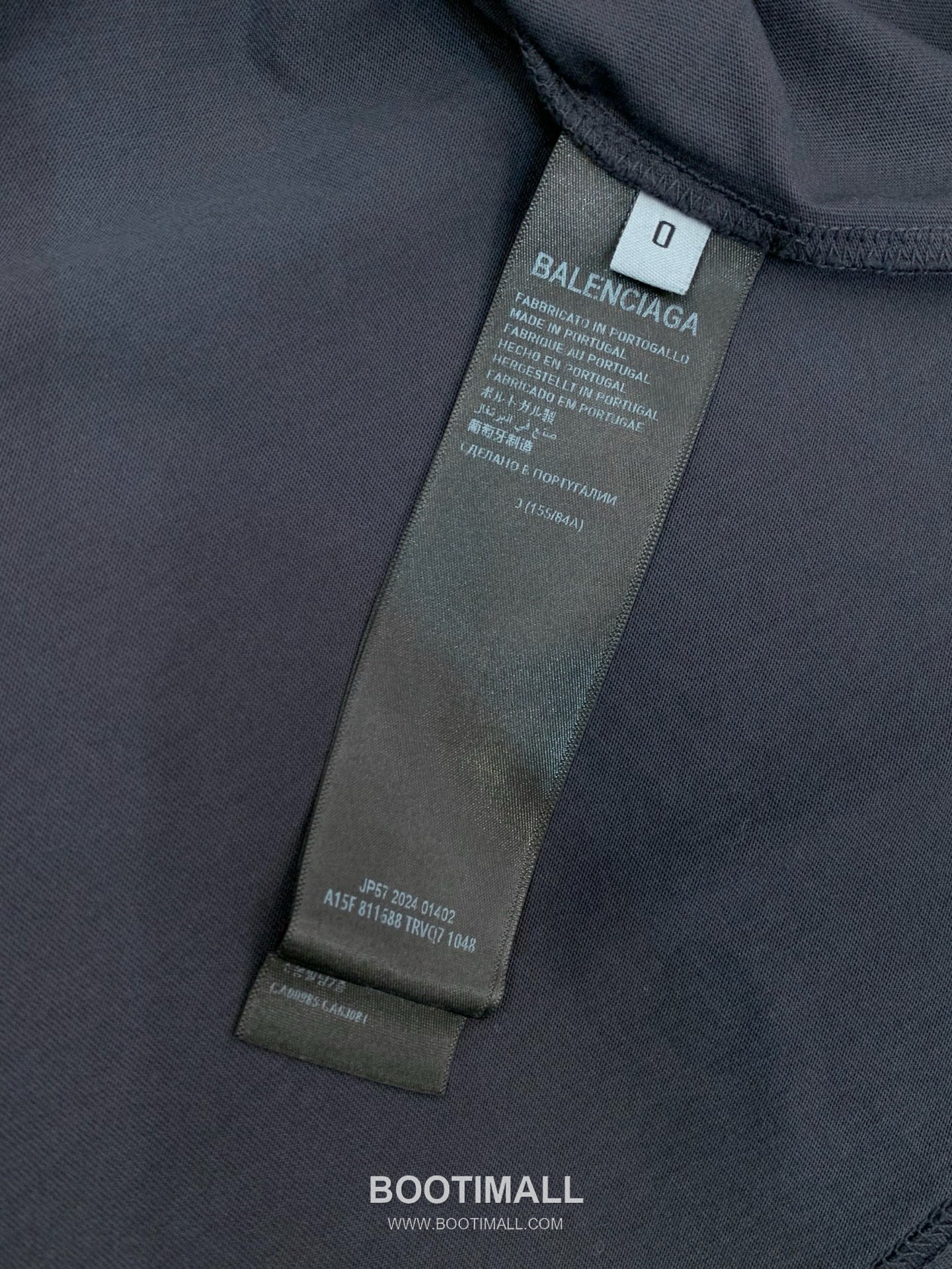 Balenciaga SS26 Cotton Crewneck T-Shirt with Logo Print 발렌시아가 SS26 코튼 크루넥 티셔츠 로고 프린트 12