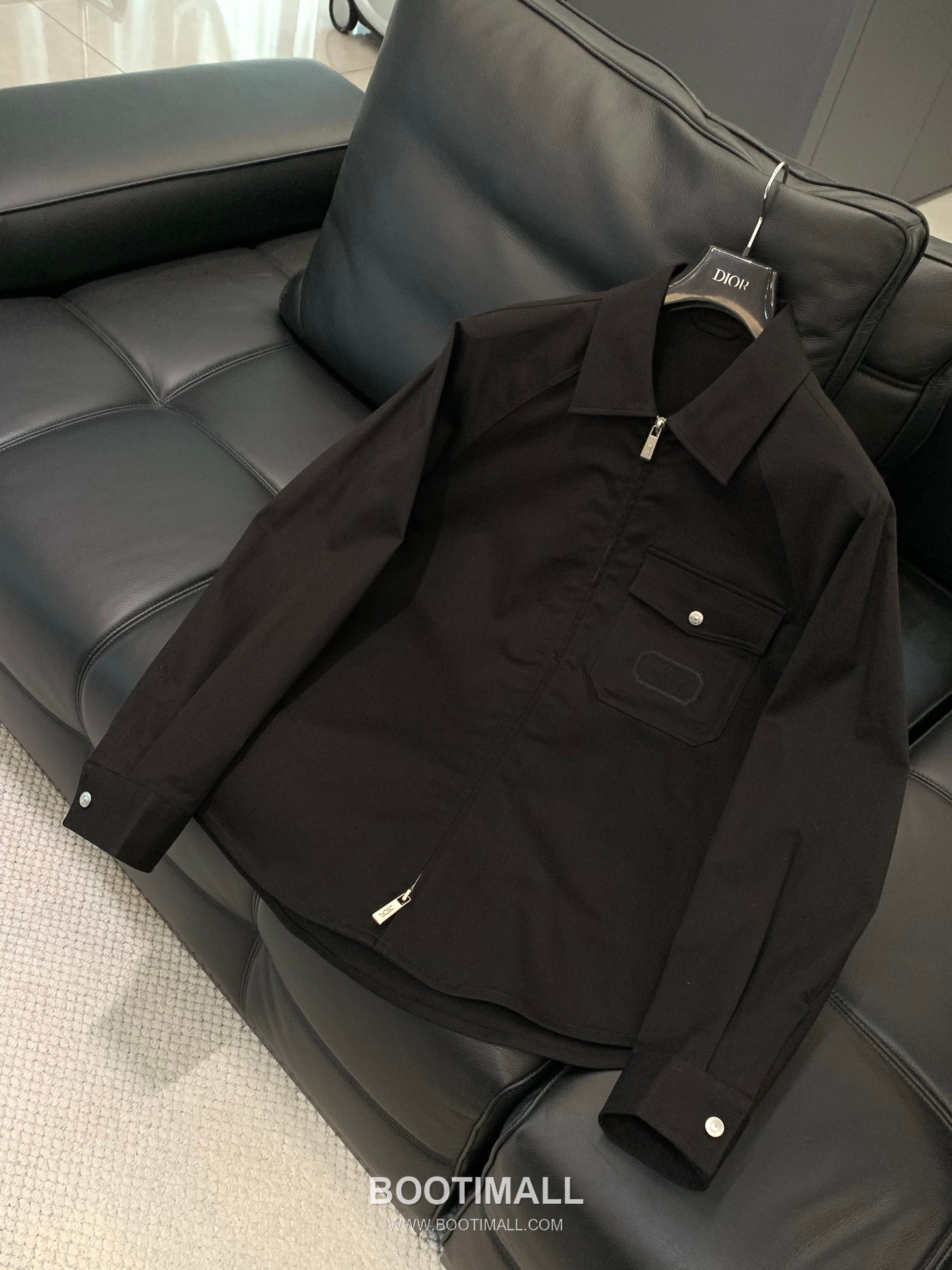 Dior SS26 Cotton Blend Collared Jacket with Embroidered Logo 디올 SS26 코튼 혼방 카라 재킷 자수 로고 3