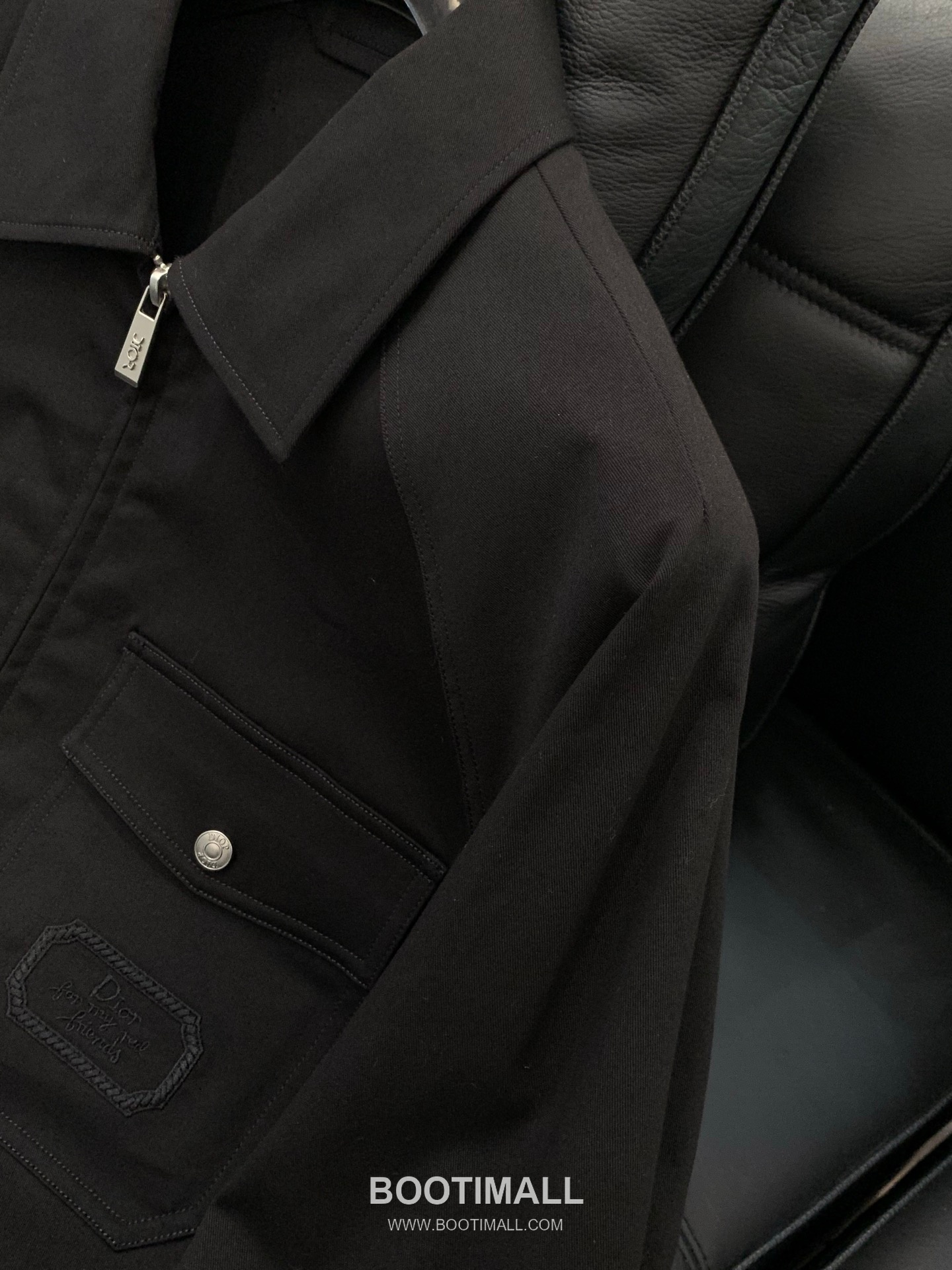 Dior SS26 Cotton Blend Collared Jacket with Embroidered Logo 디올 SS26 코튼 혼방 카라 재킷 자수 로고 5