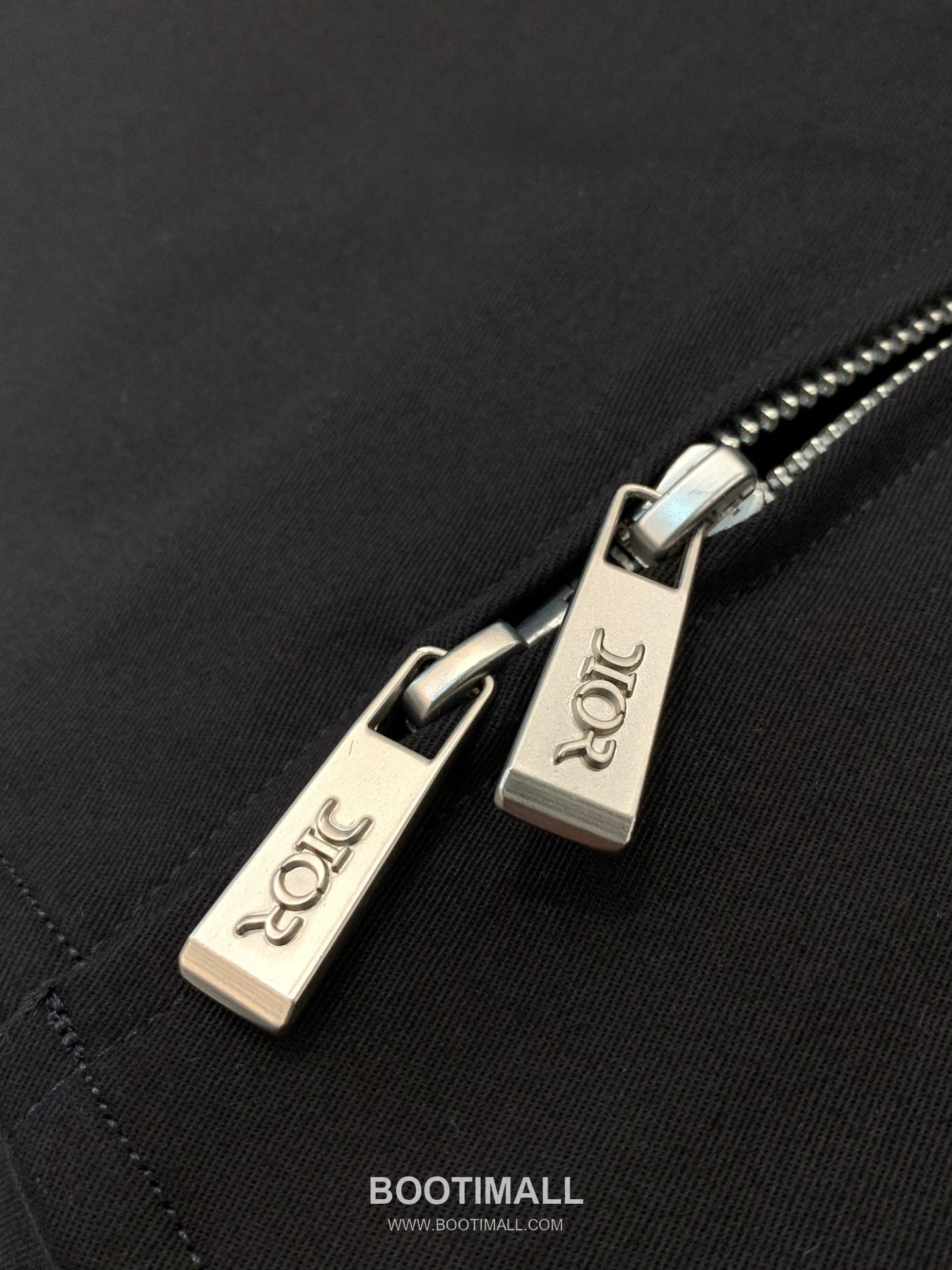 Dior SS26 Cotton Blend Collared Jacket with Embroidered Logo 디올 SS26 코튼 혼방 카라 재킷 자수 로고 7