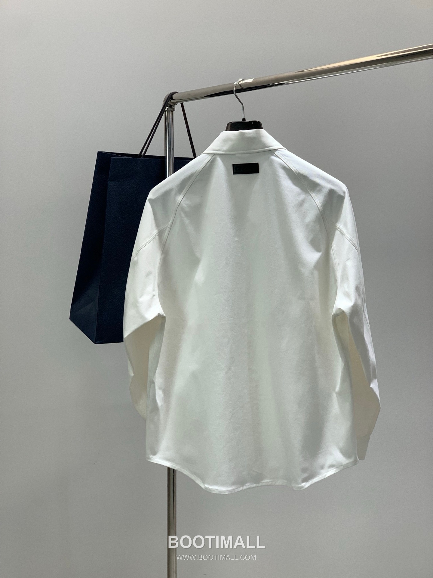 Dior SS26 Cotton Blend Collared Jacket with Embroidered Logo 디올 SS26 코튼 혼방 카라 재킷 자수 로고 2