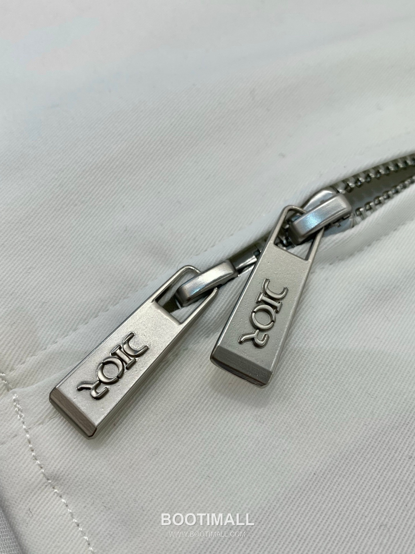 Dior SS26 Cotton Blend Collared Jacket with Embroidered Logo 디올 SS26 코튼 혼방 카라 재킷 자수 로고 7