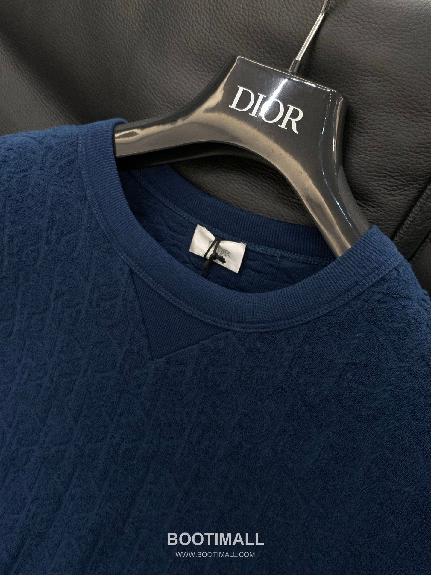 Dior SS26 Cotton Short Sleeve T-Shirt and Shorts Set with Flocked Logo 디올 SS26 코튼 반팔 티셔츠 쇼츠 세트 플로킹 로고 13